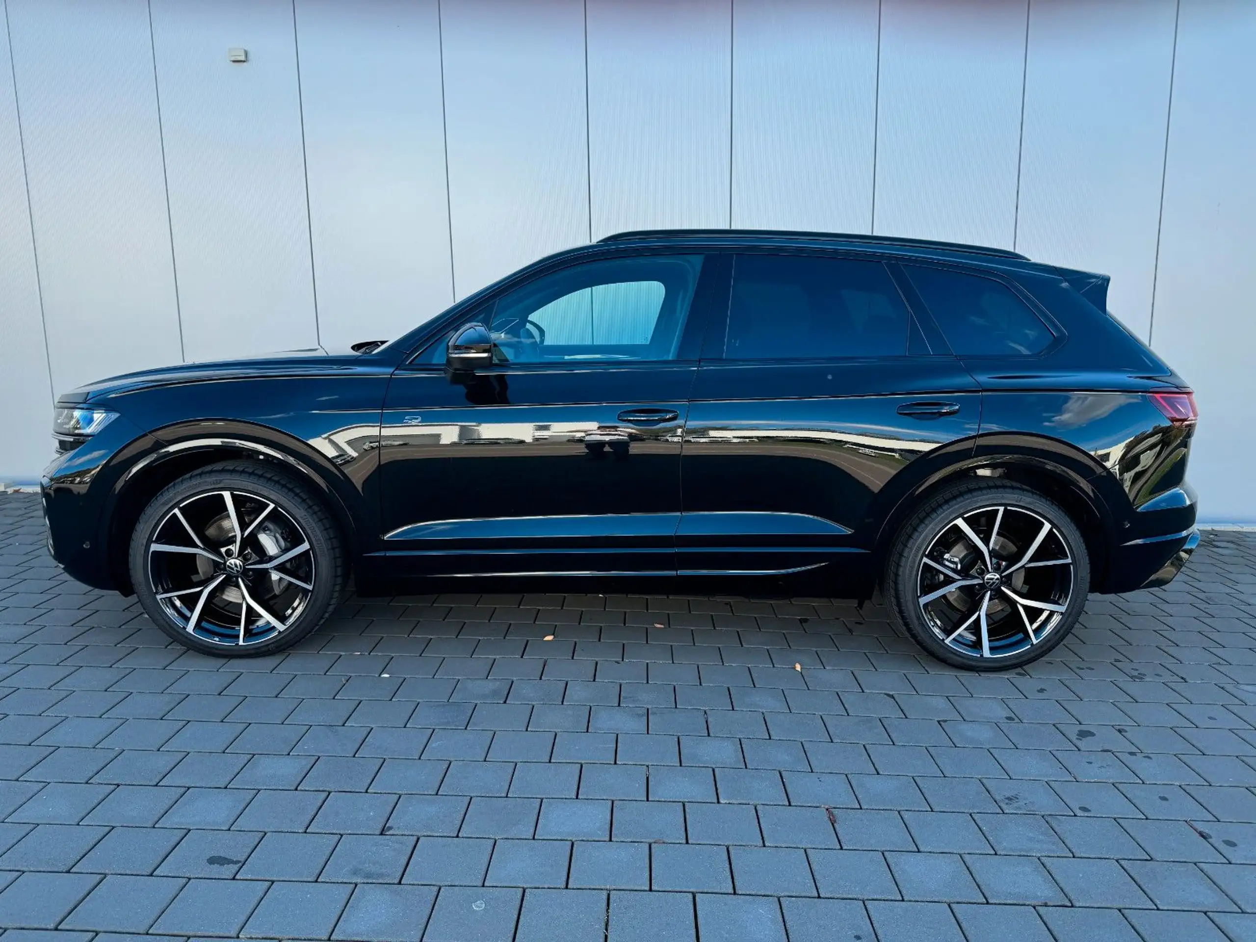 Volkswagen - Touareg