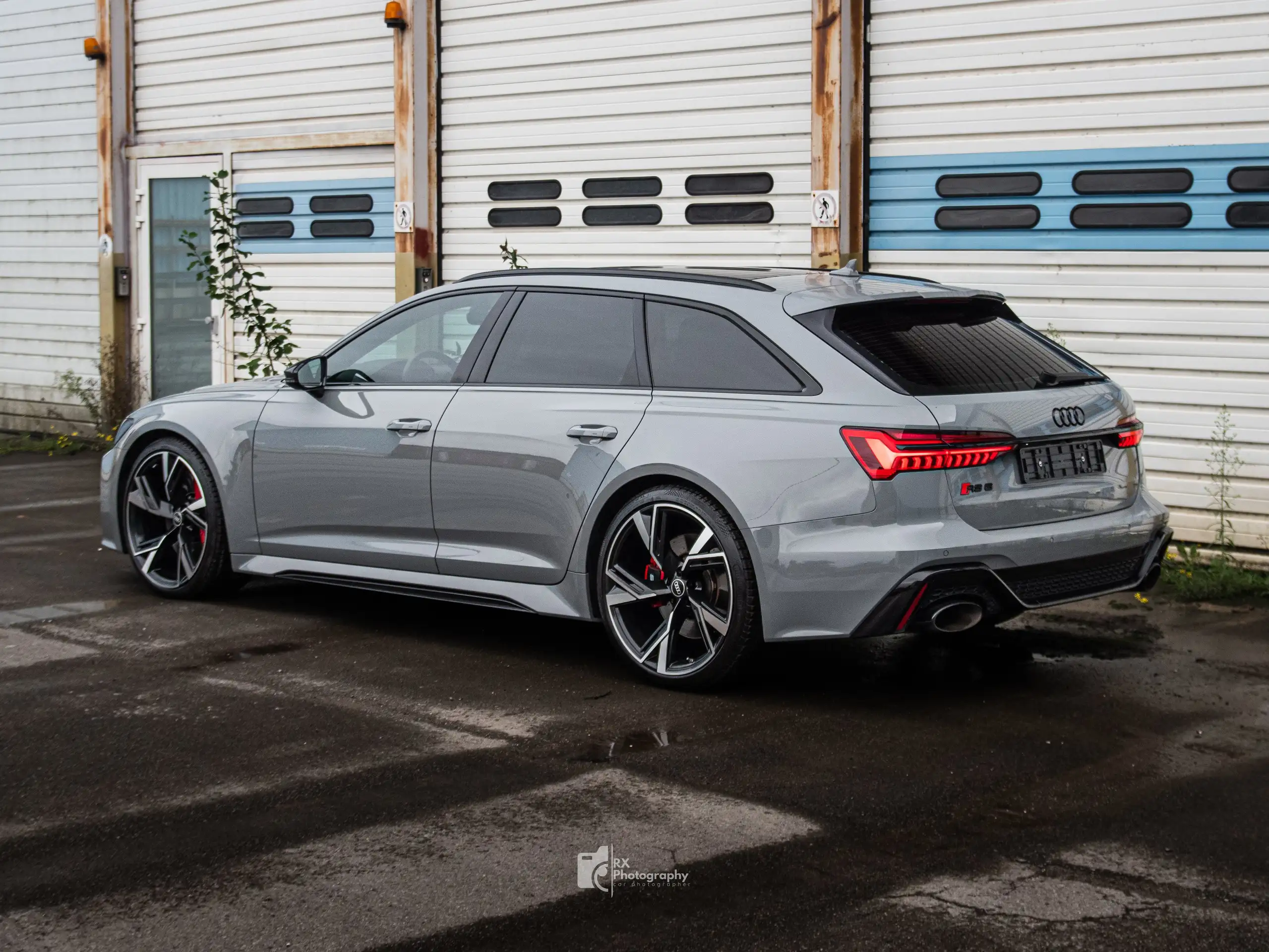 Audi - RS6