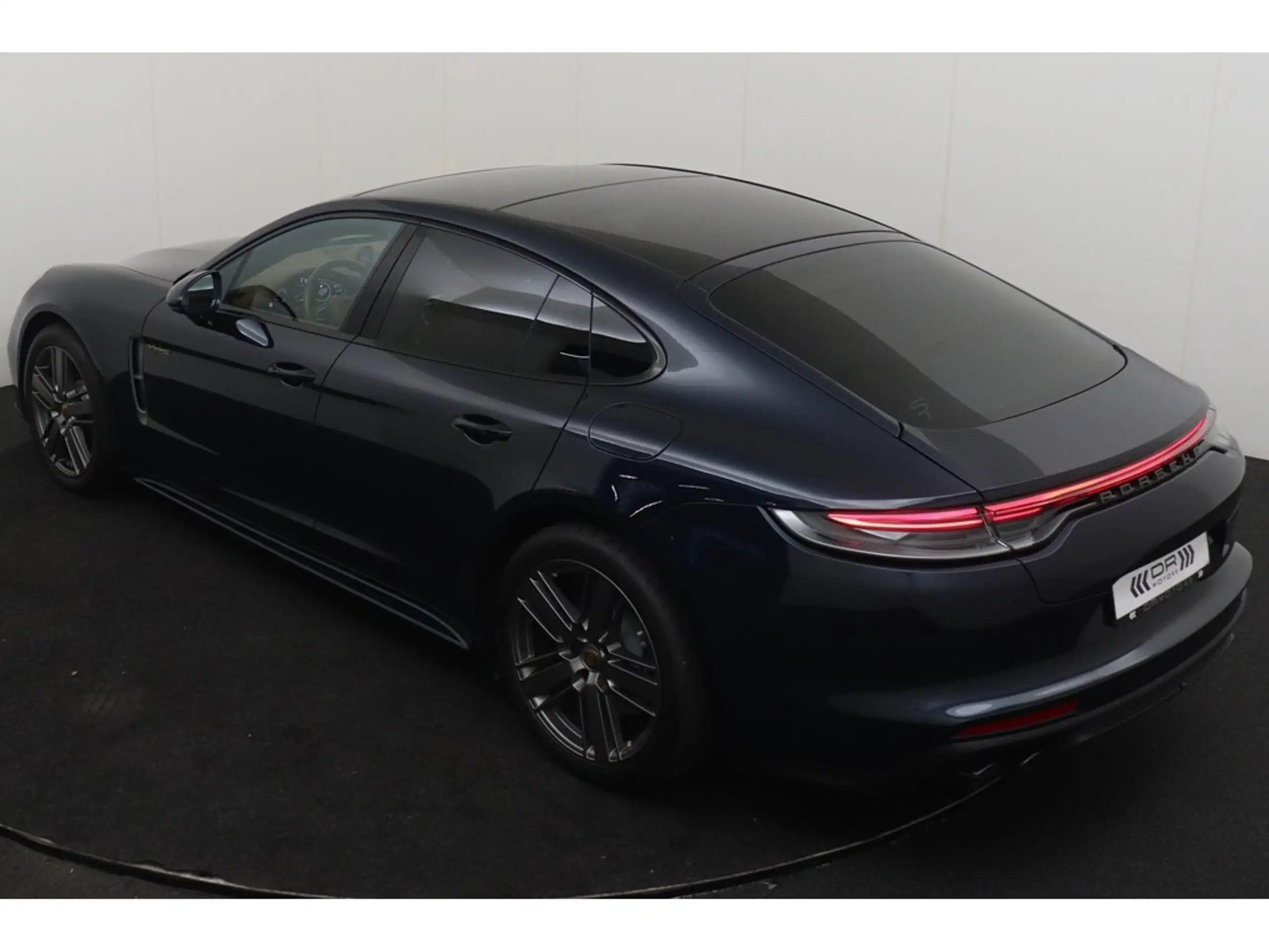 Porsche - Panamera