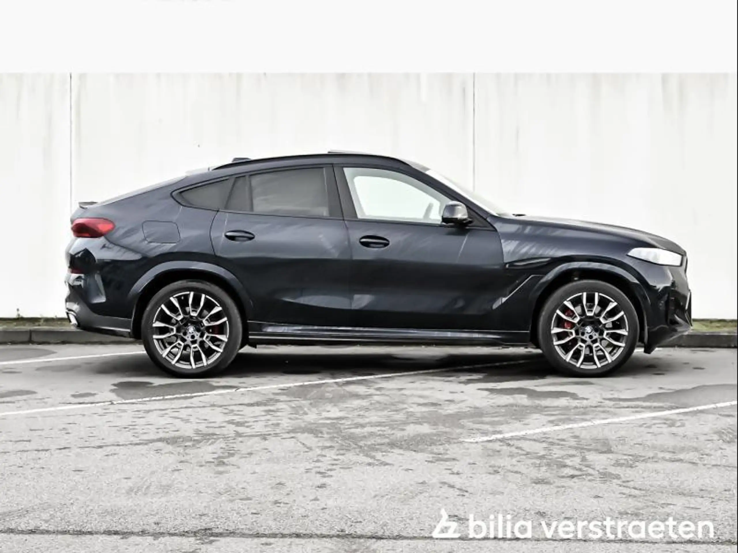 BMW - X6