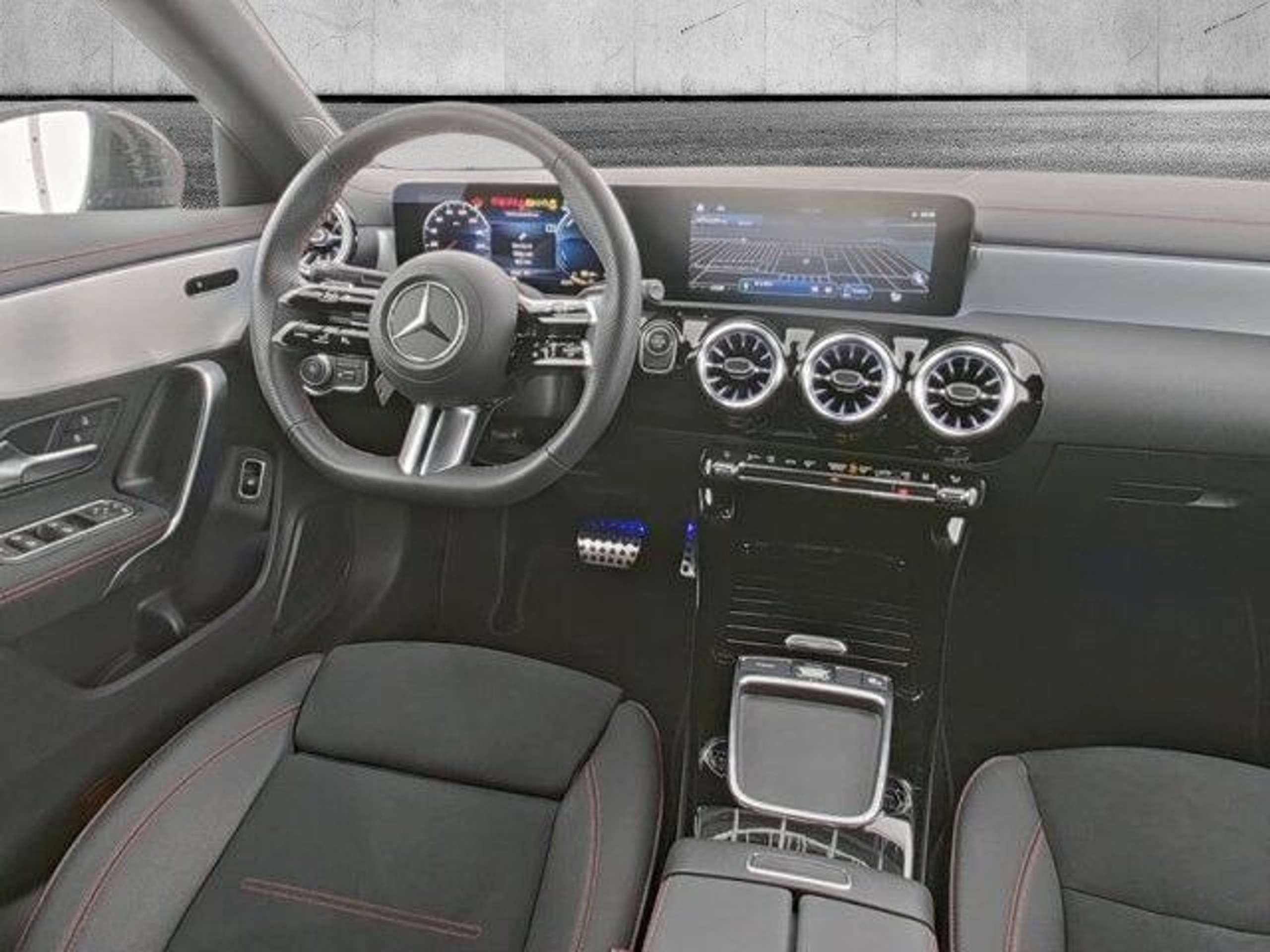 Mercedes-Benz - CLA 250