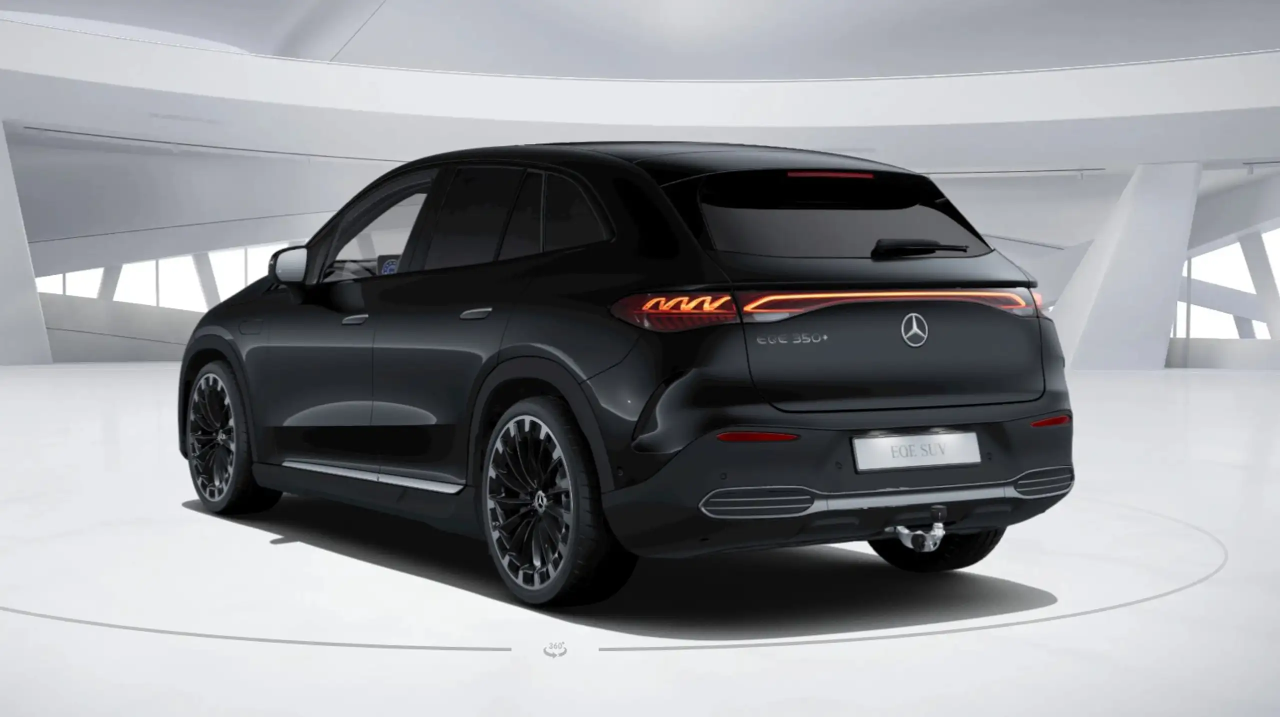 Mercedes-Benz - EQE SUV