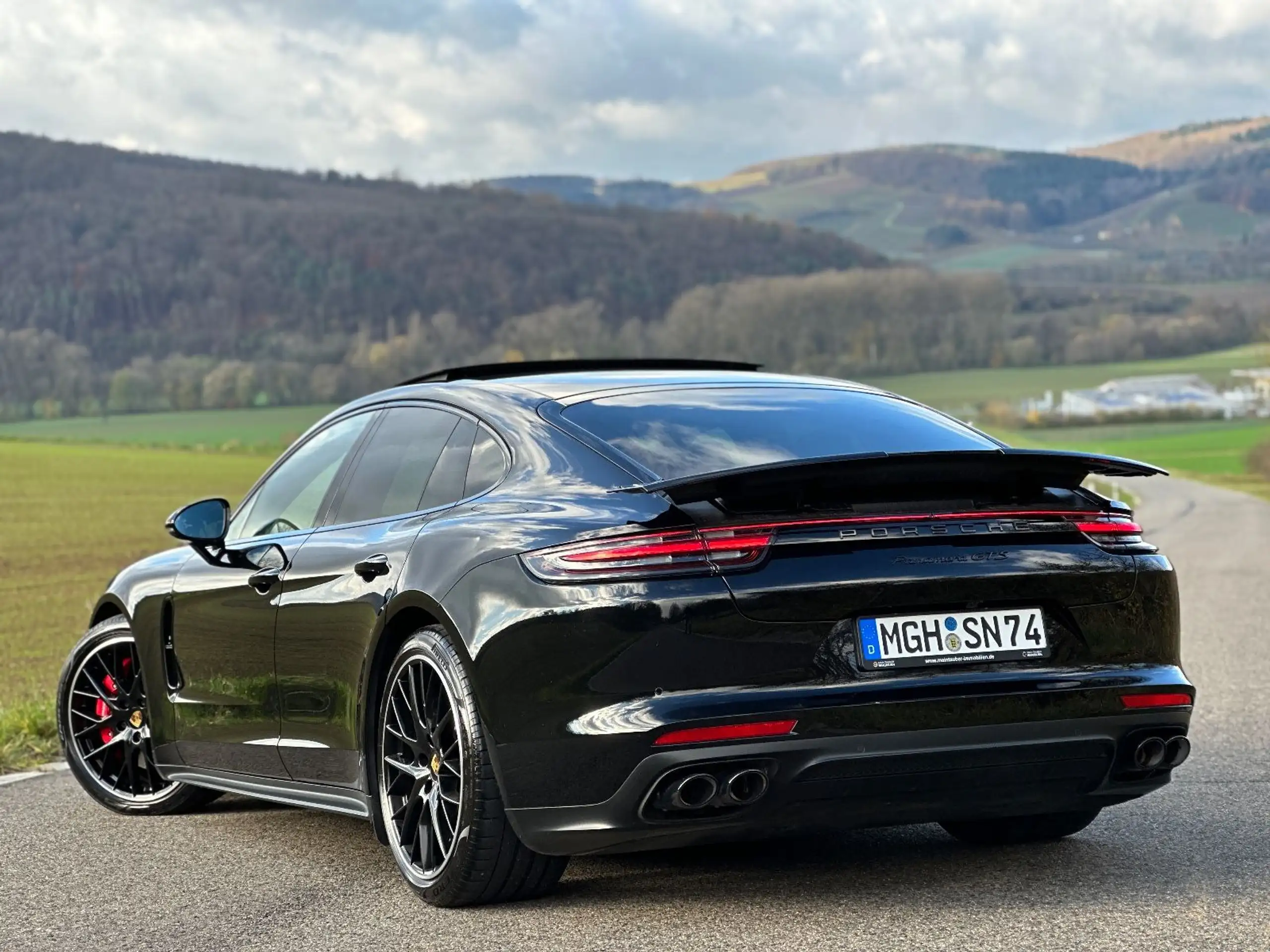 Porsche - Panamera