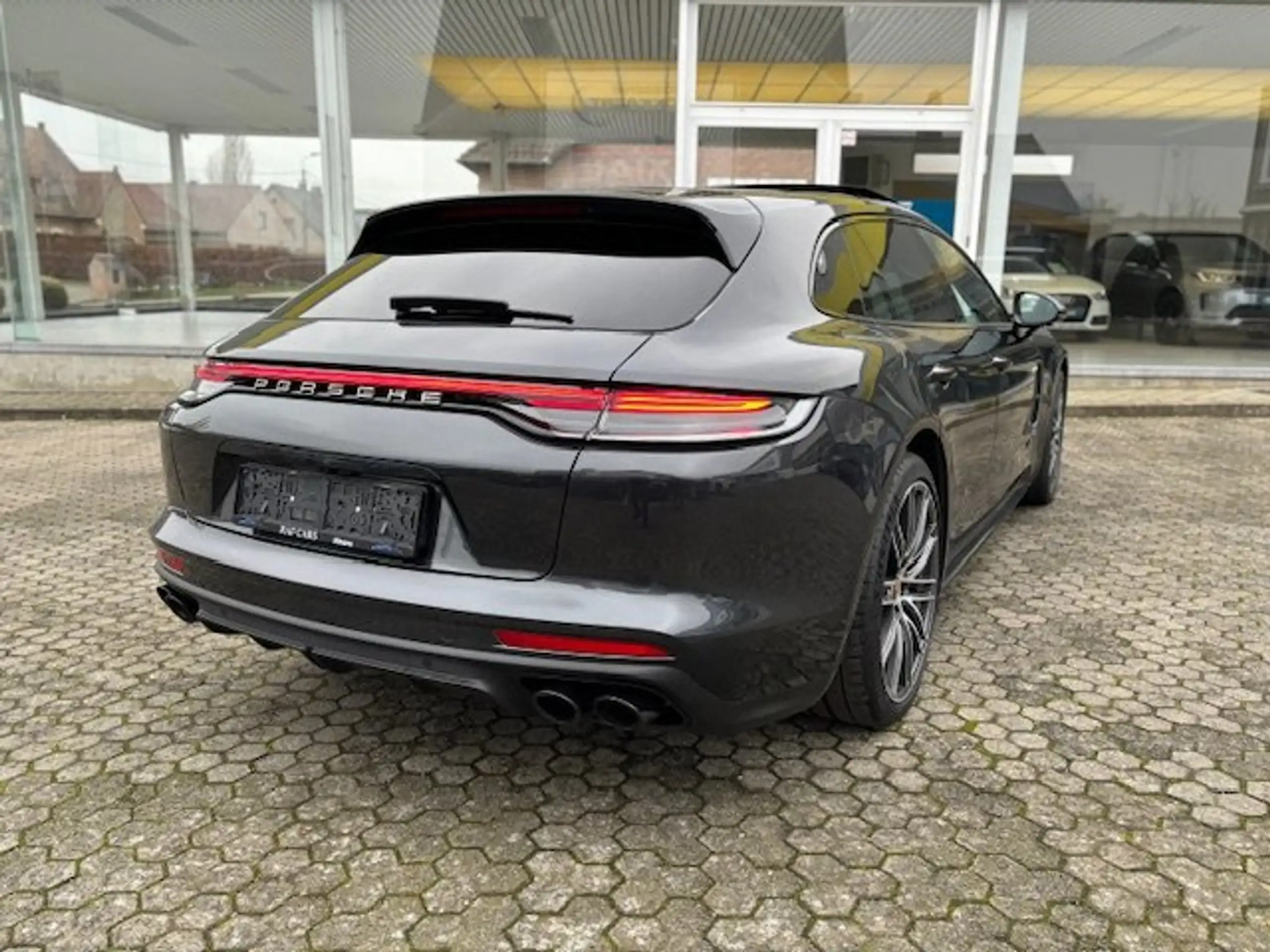 Porsche - Panamera