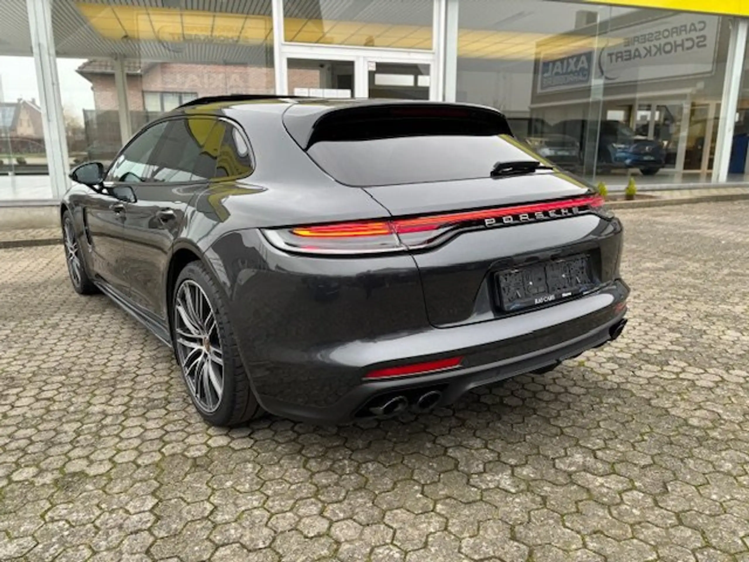 Porsche - Panamera