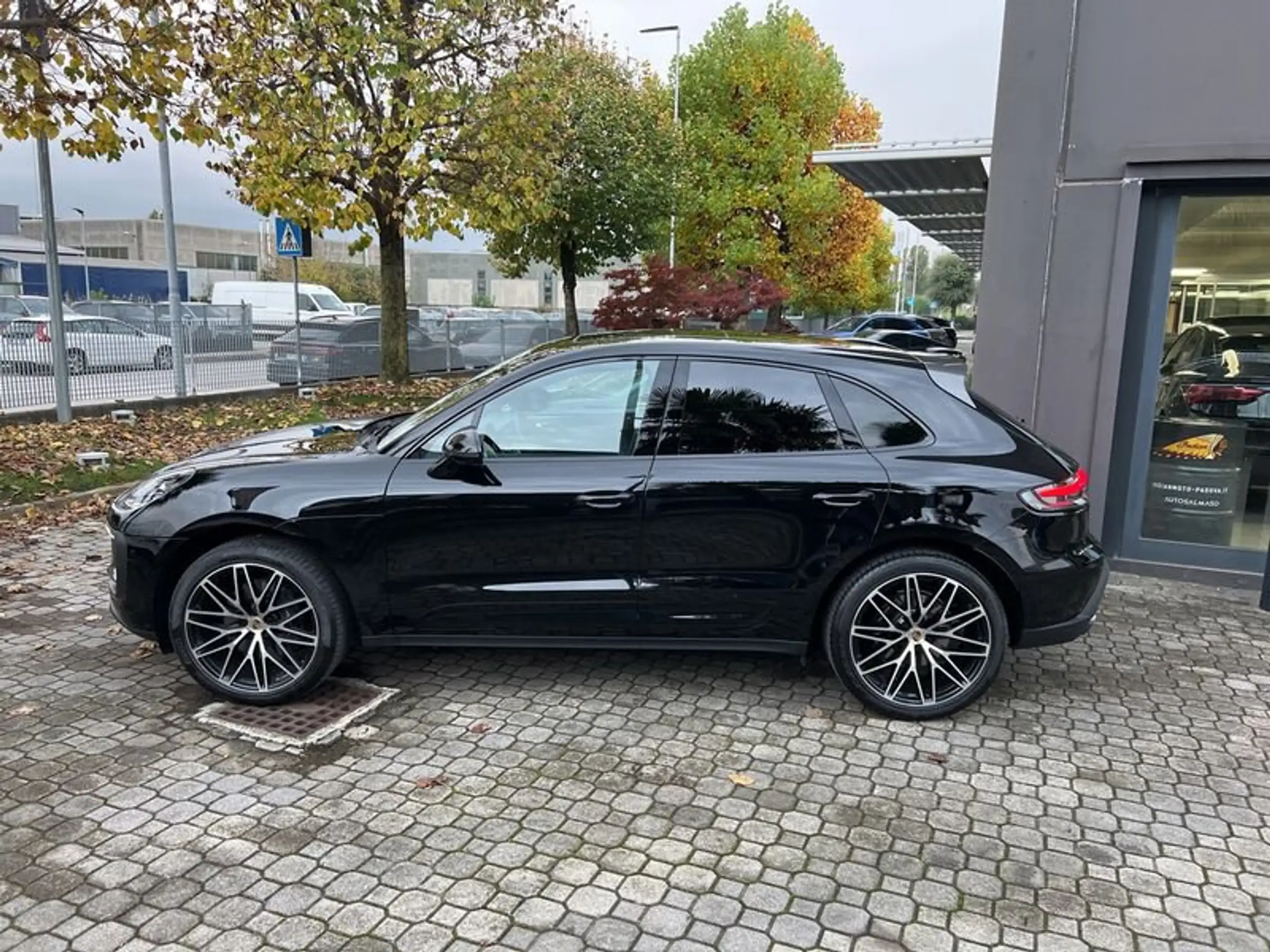 Porsche - Macan