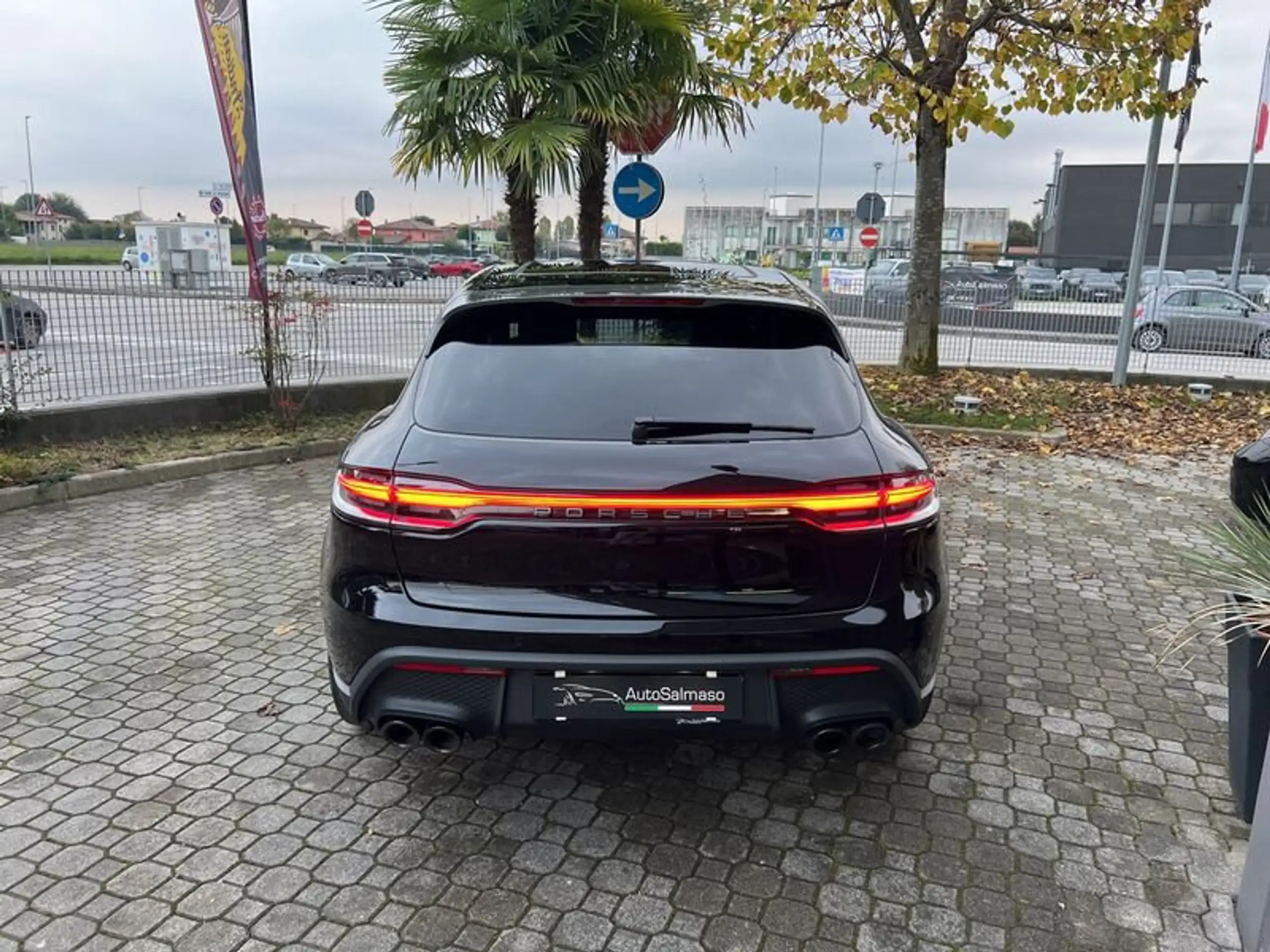 Porsche - Macan