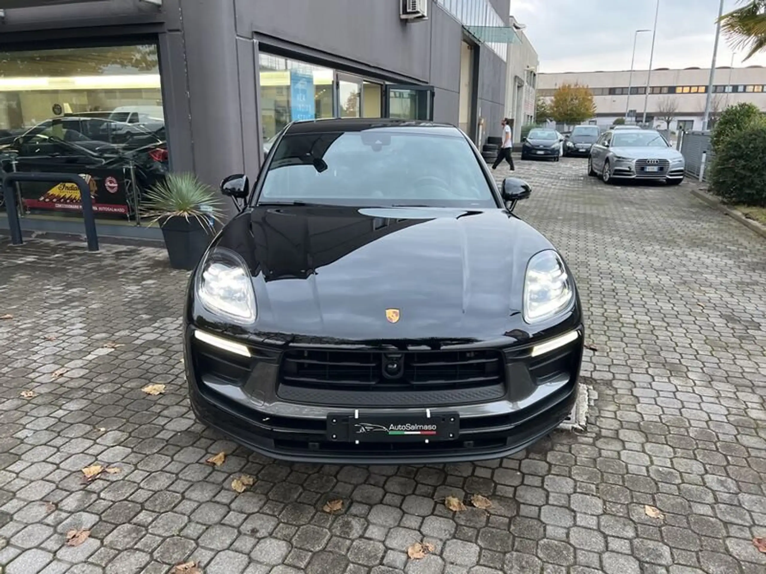 Porsche - Macan