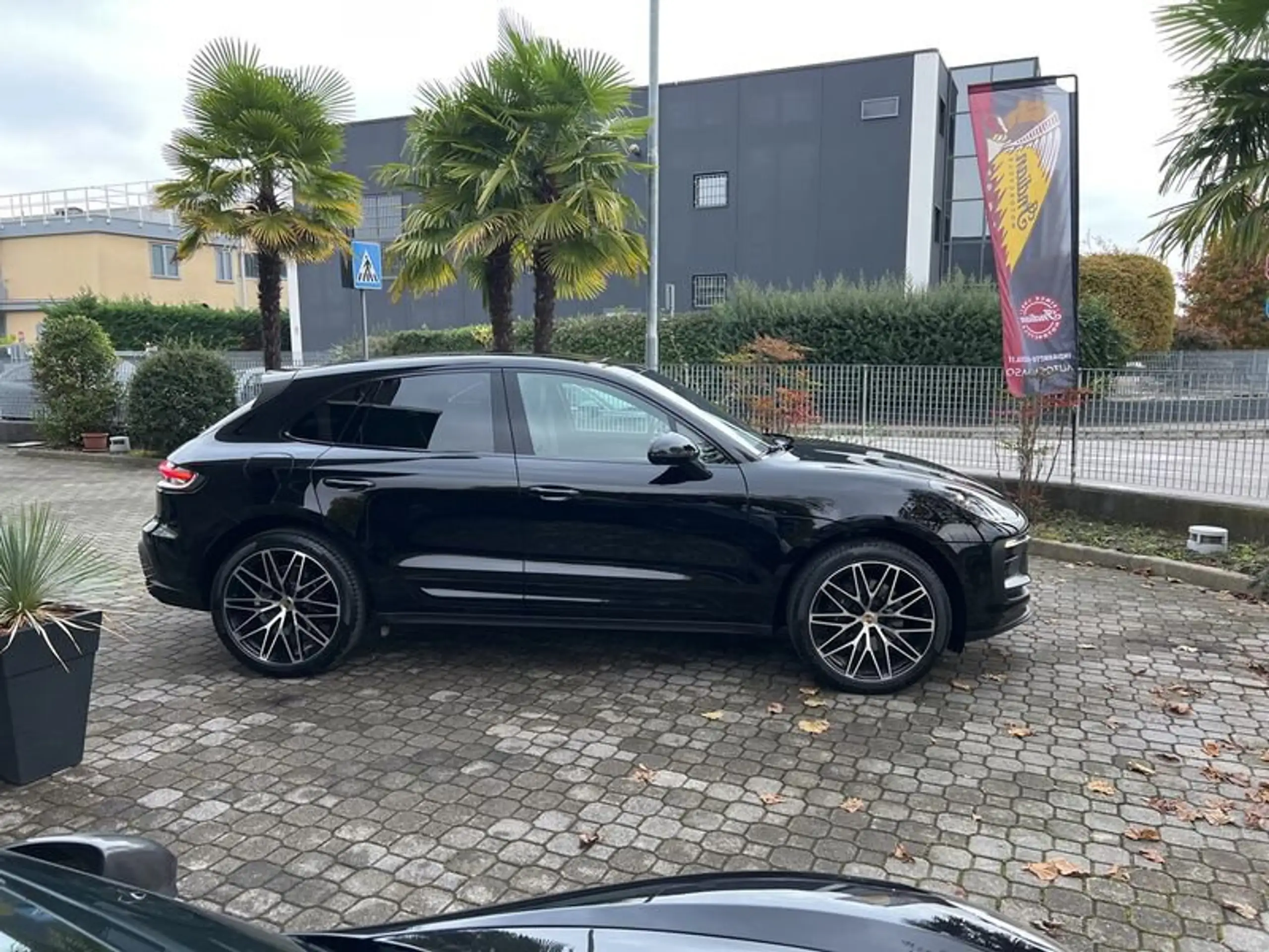 Porsche - Macan