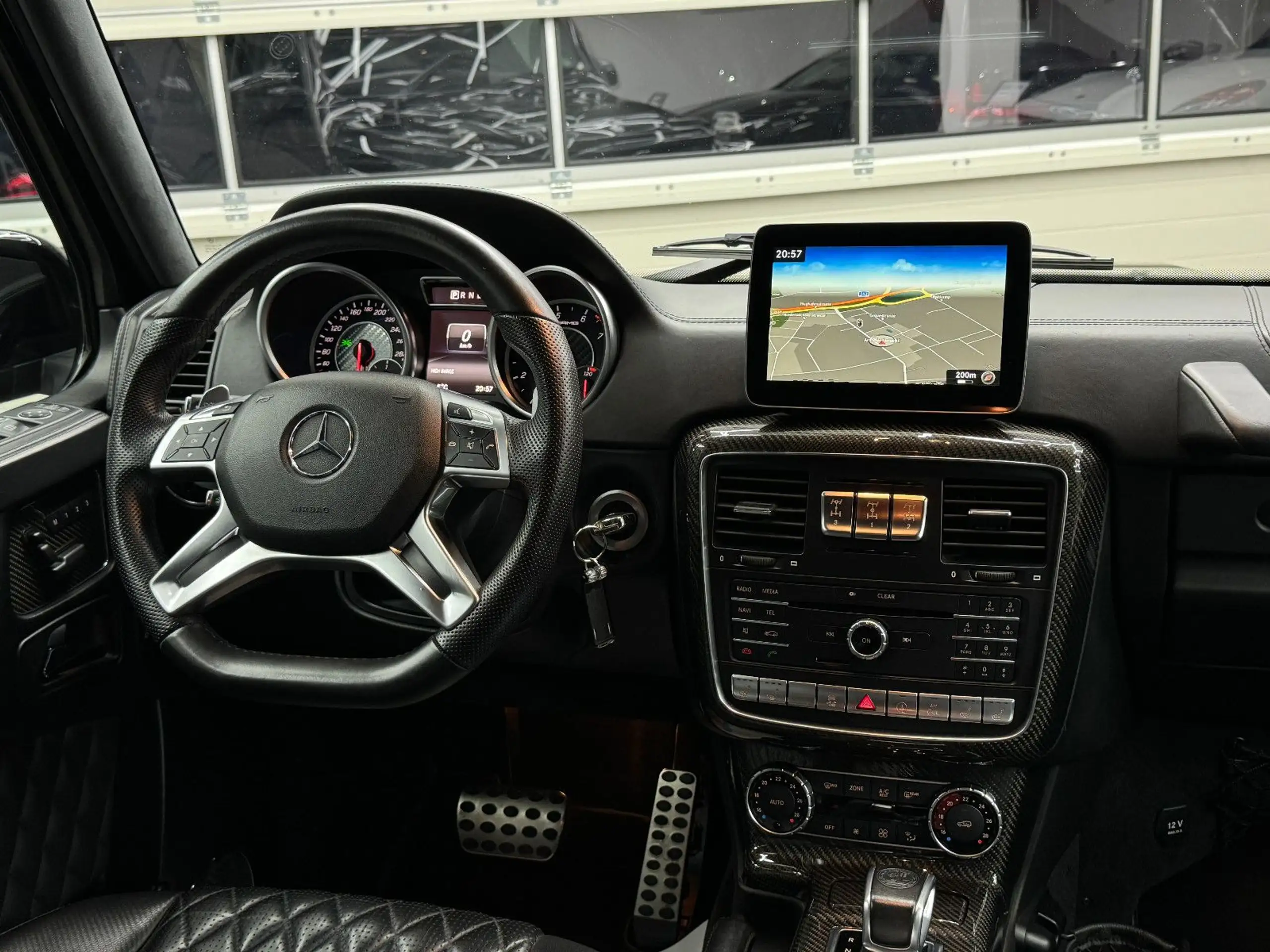 Mercedes-Benz - G 63 AMG