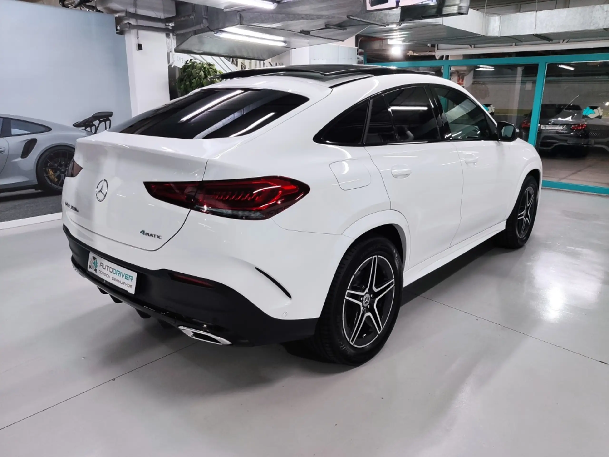 Mercedes-Benz - GLE 350