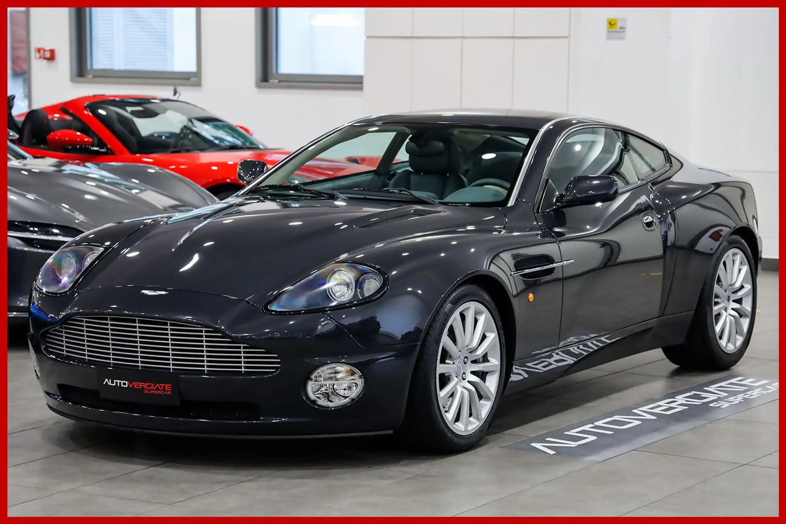 Aston Martin Vanquish 2002