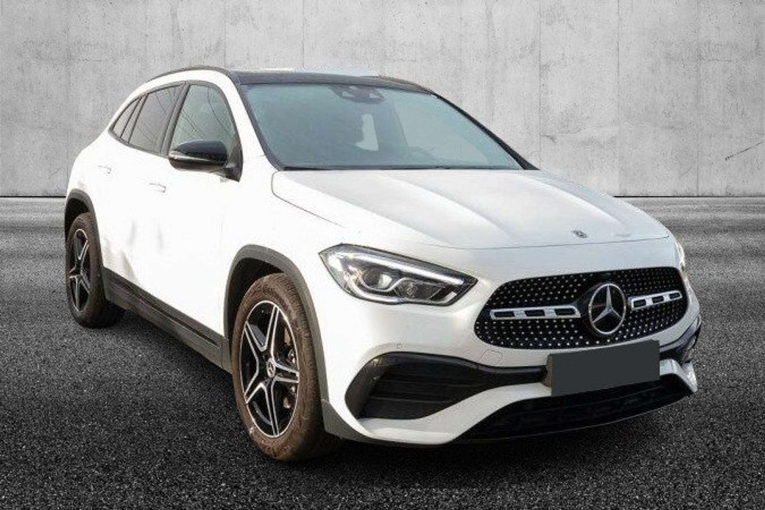 Mercedes-Benz - GLA 180