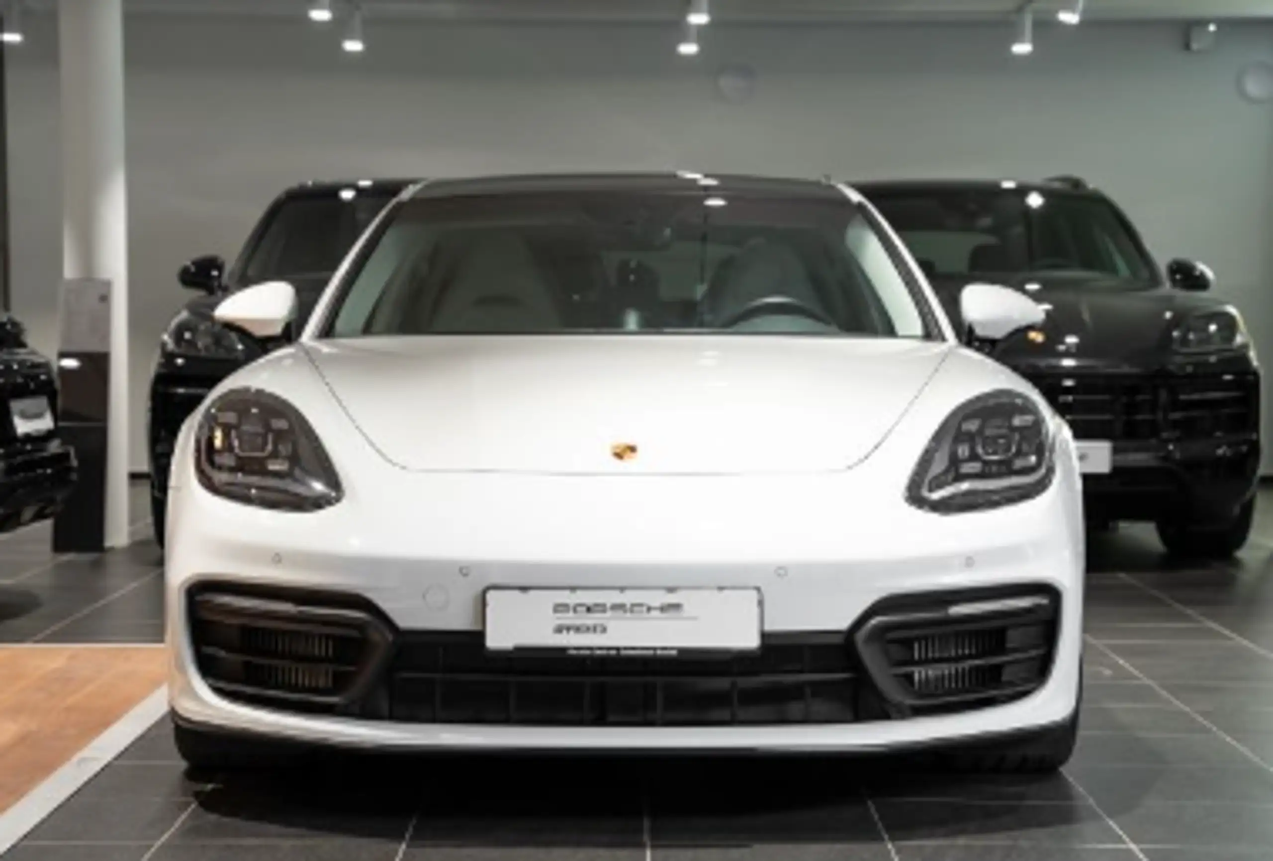 Porsche - Panamera