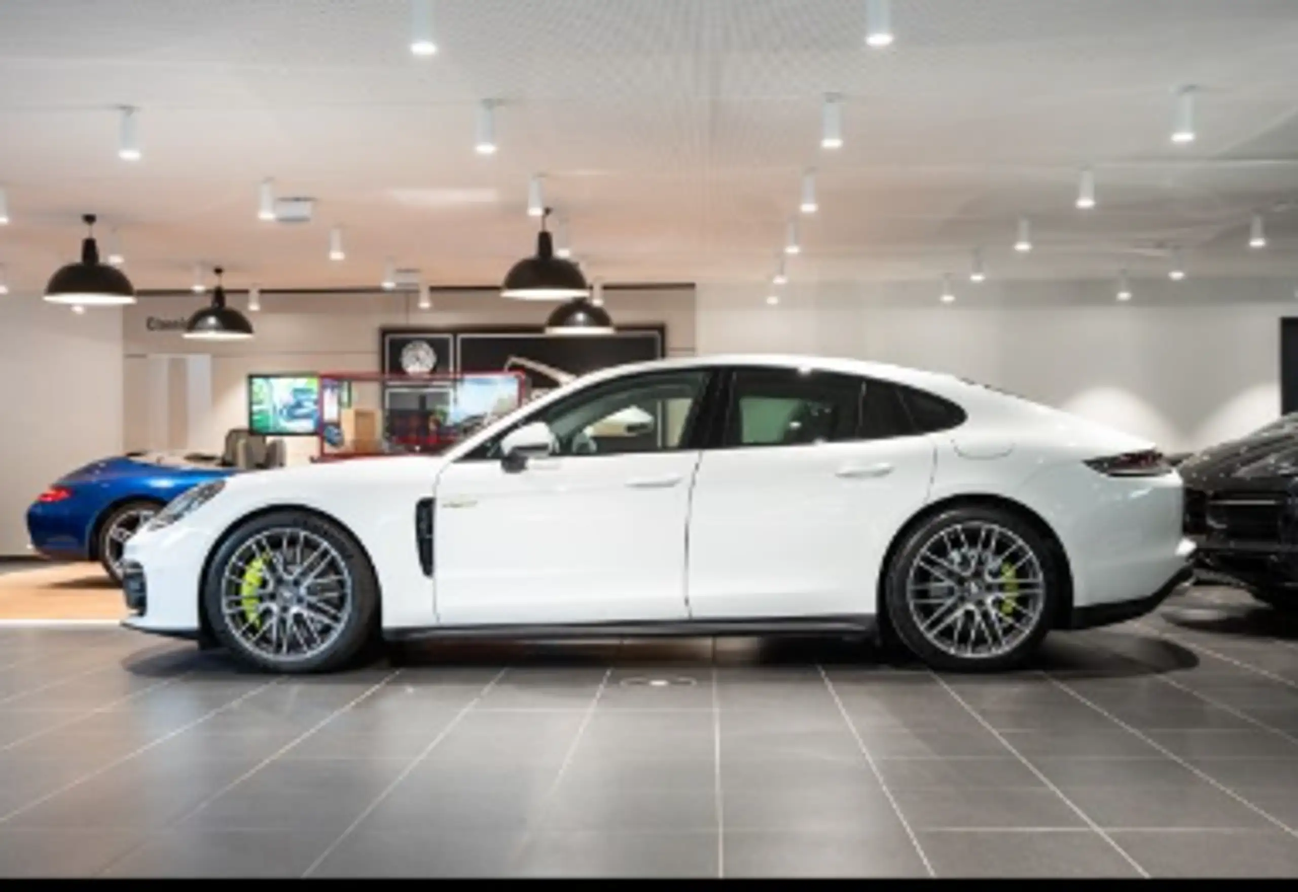 Porsche - Panamera