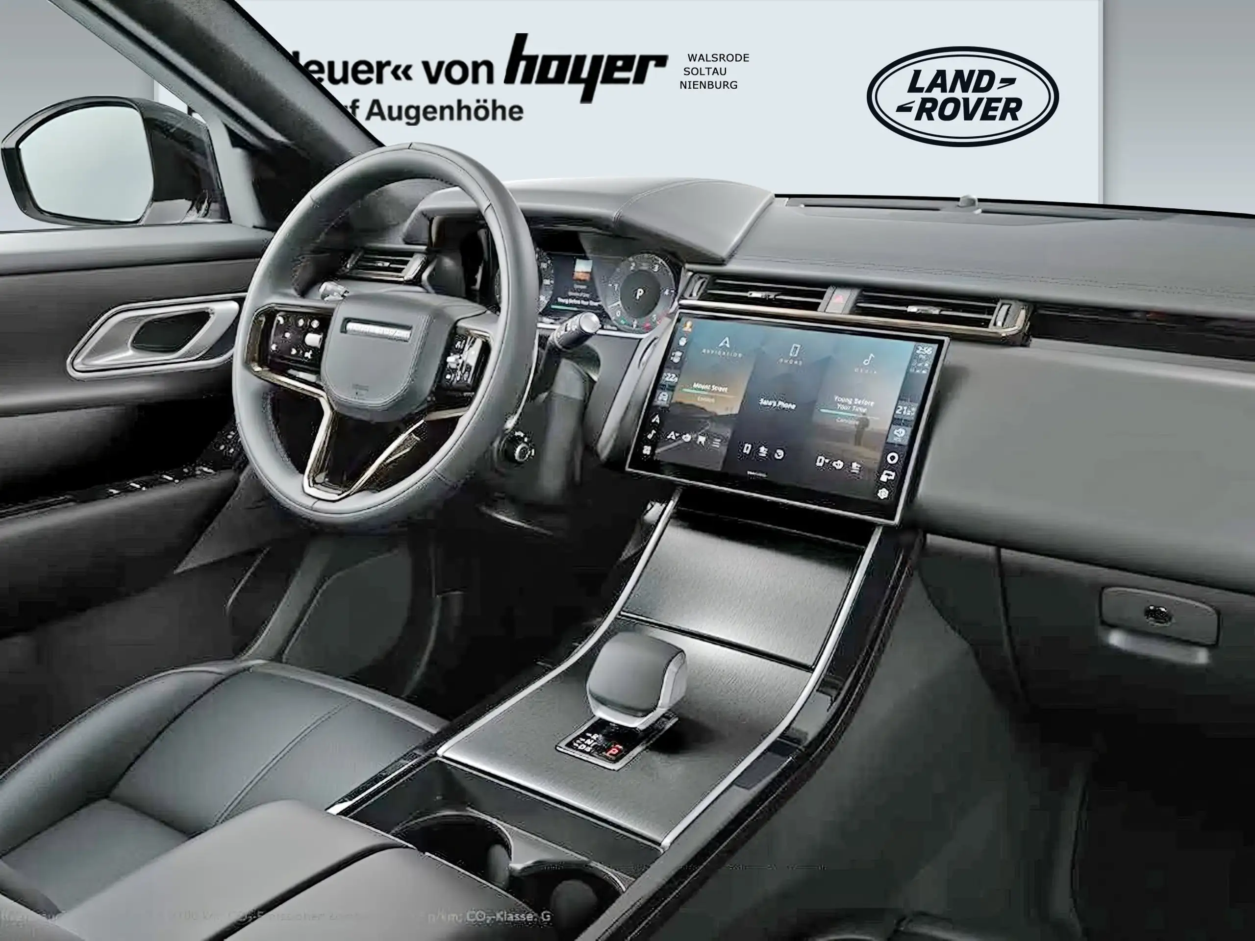 Land Rover - Range Rover Velar