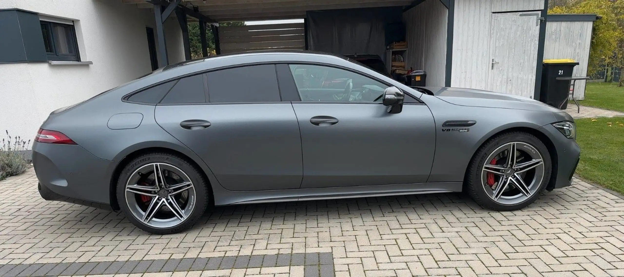 Mercedes-Benz - AMG GT