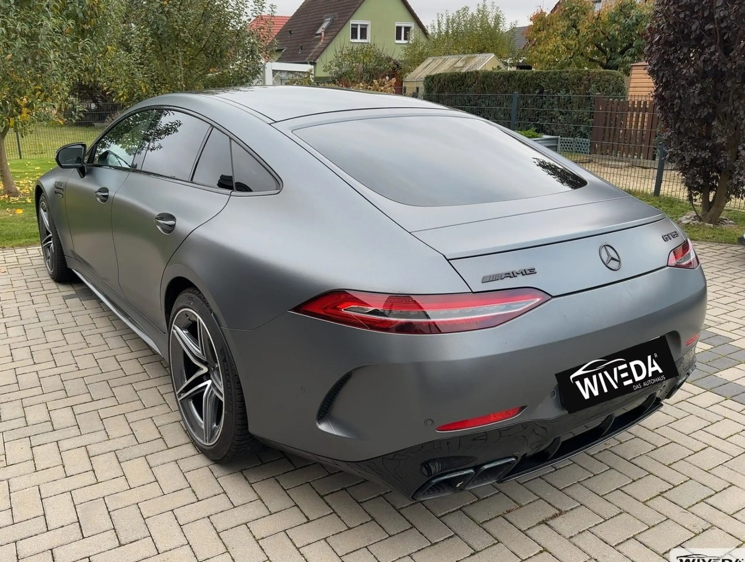 Mercedes-Benz - AMG GT