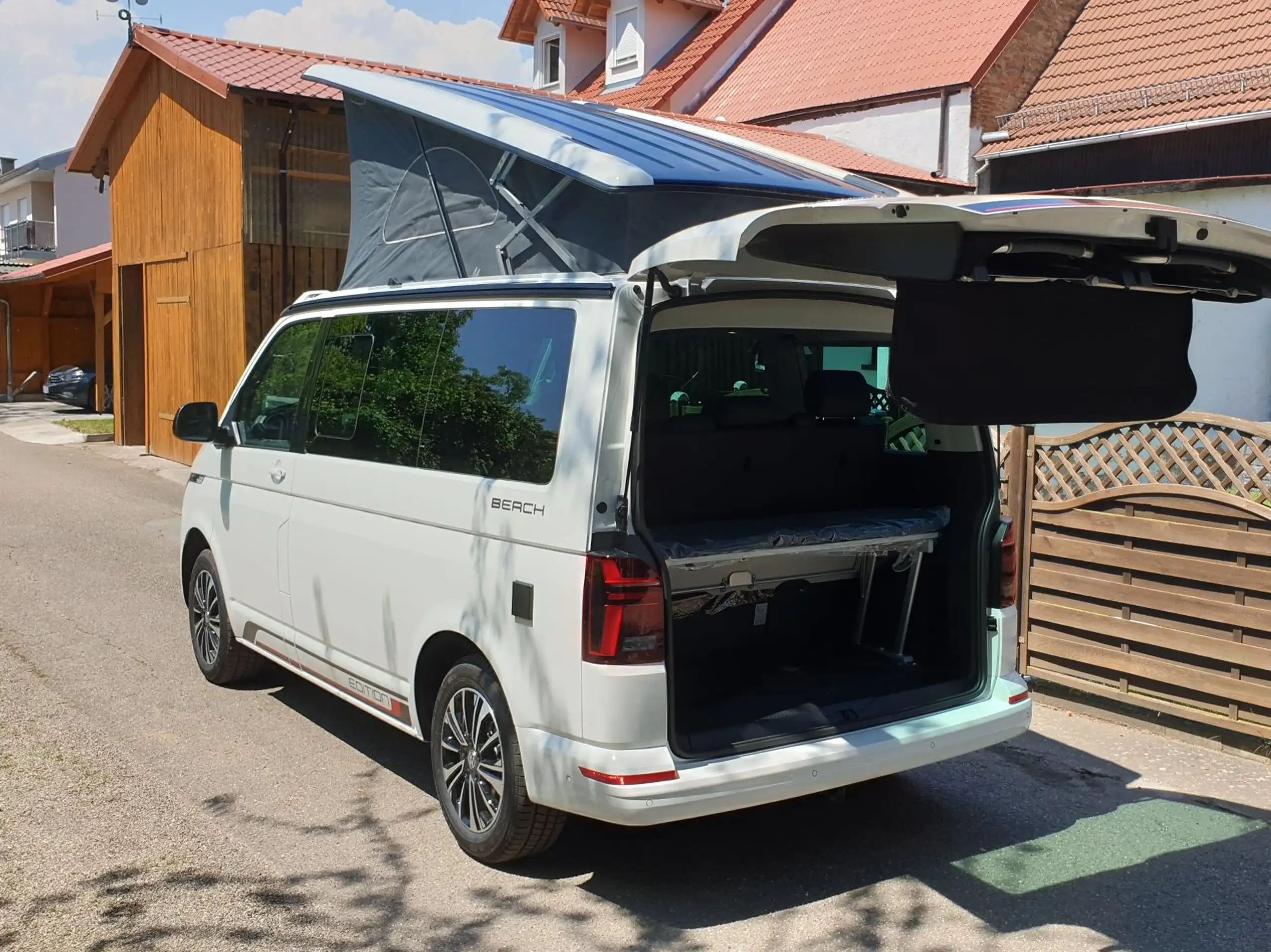 Volkswagen - T6.1 California