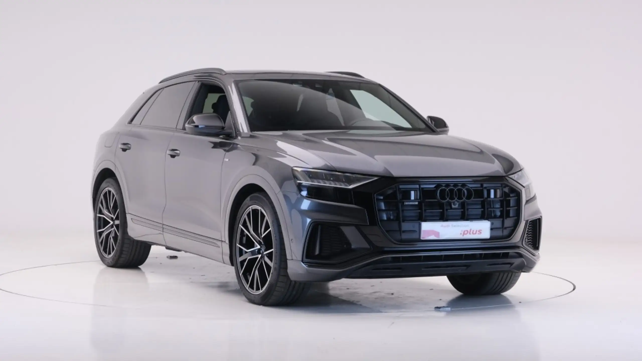 Audi - Q8