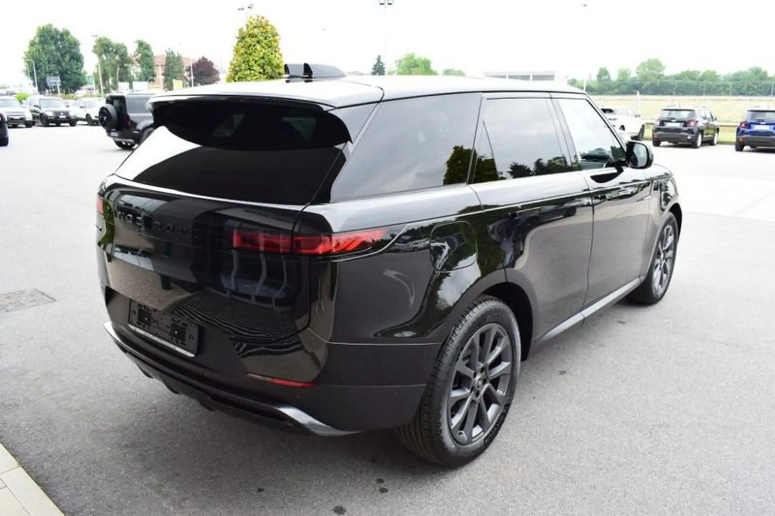 Land Rover - Range Rover Sport