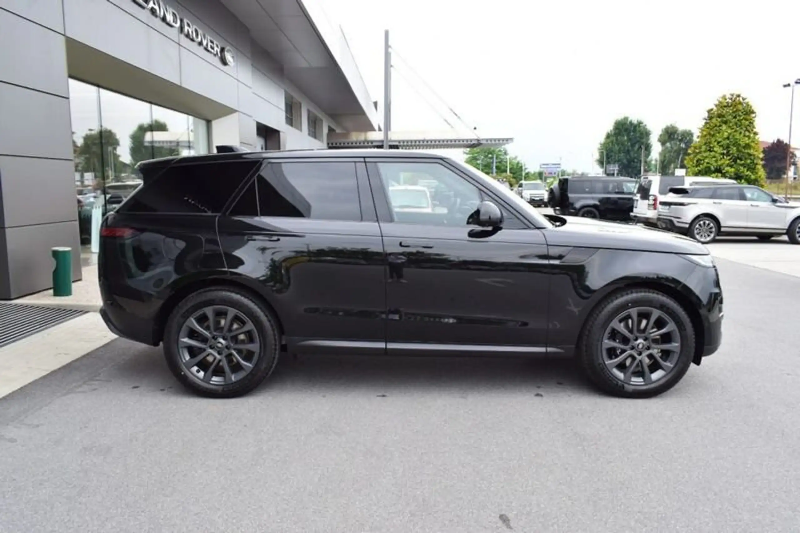 Land Rover - Range Rover Sport