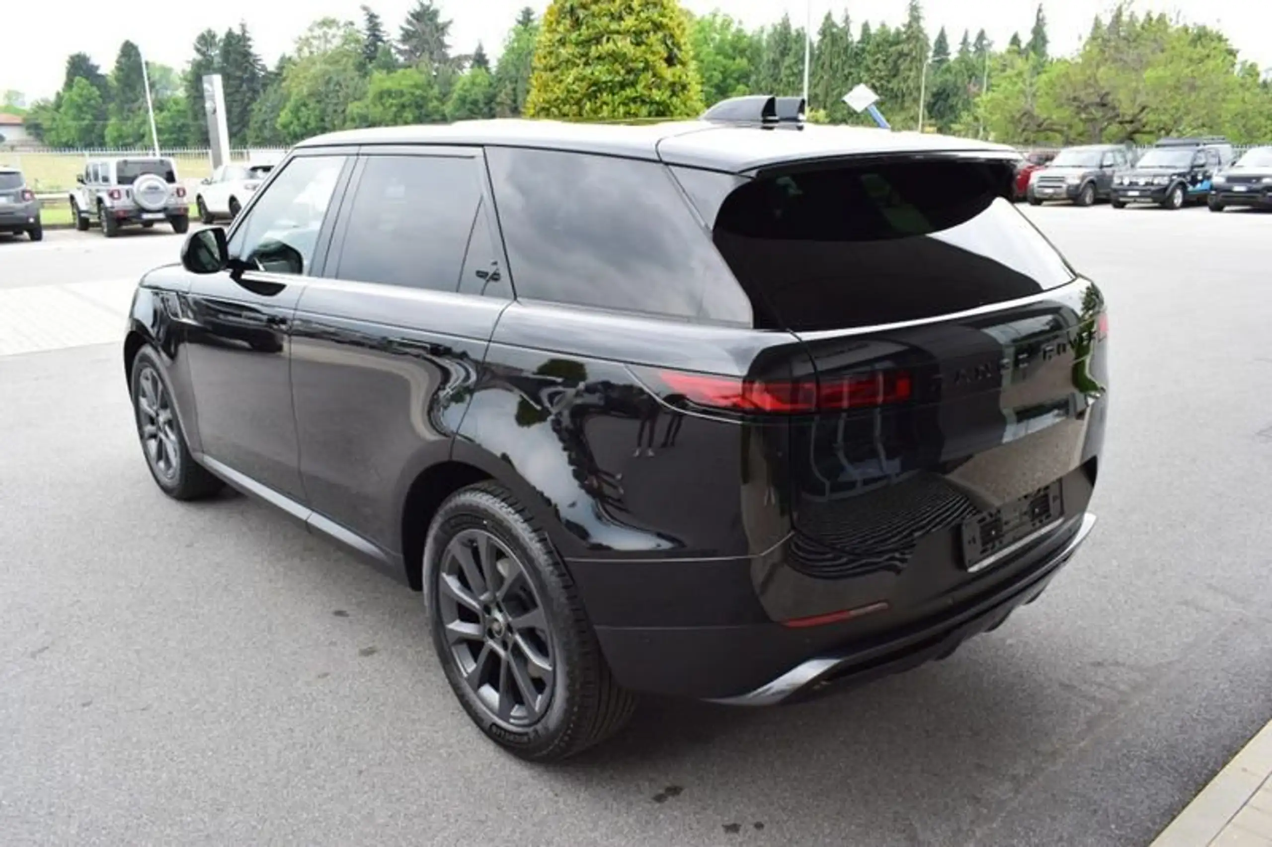 Land Rover - Range Rover Sport