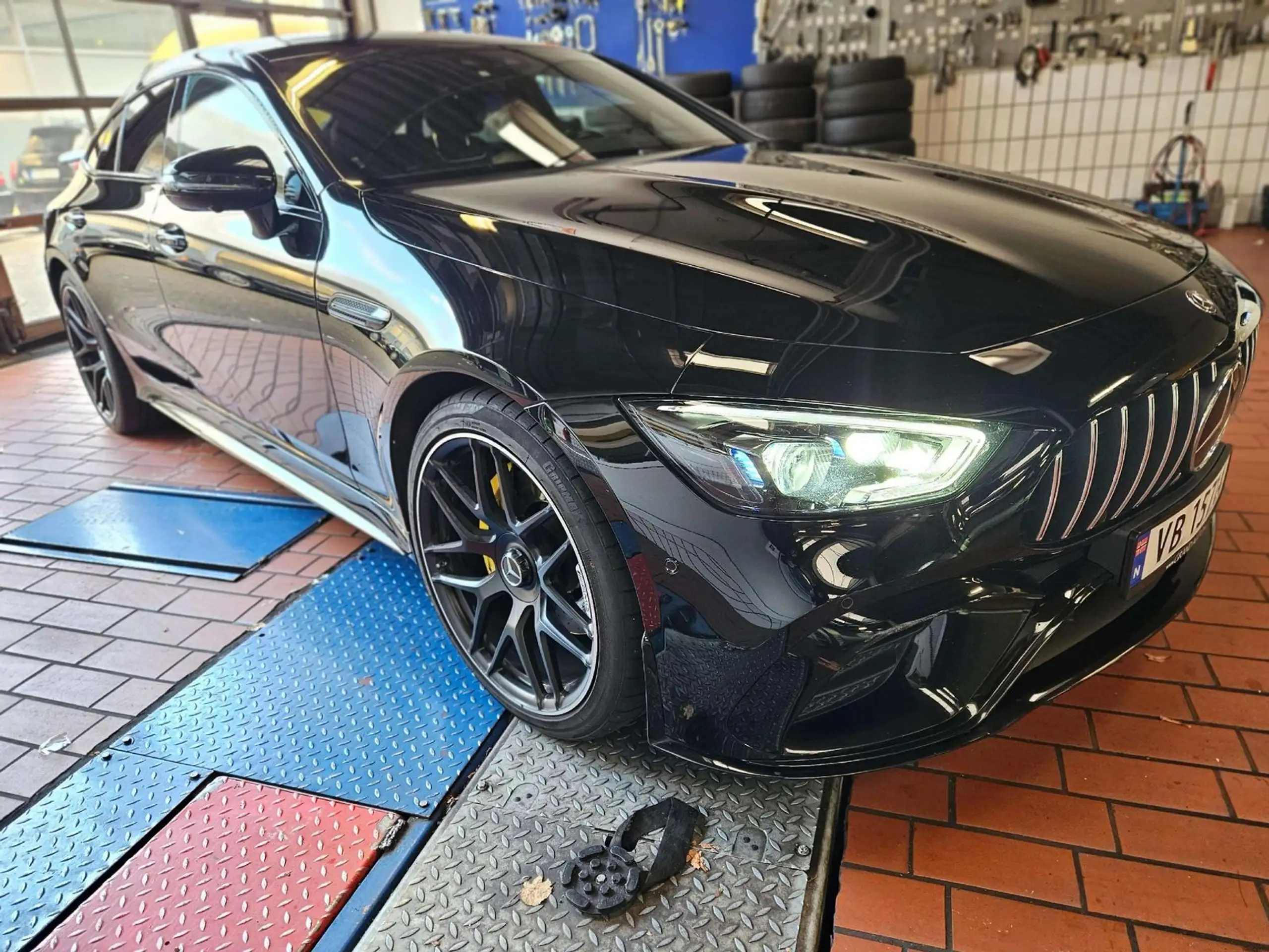 Mercedes-Benz - AMG GT