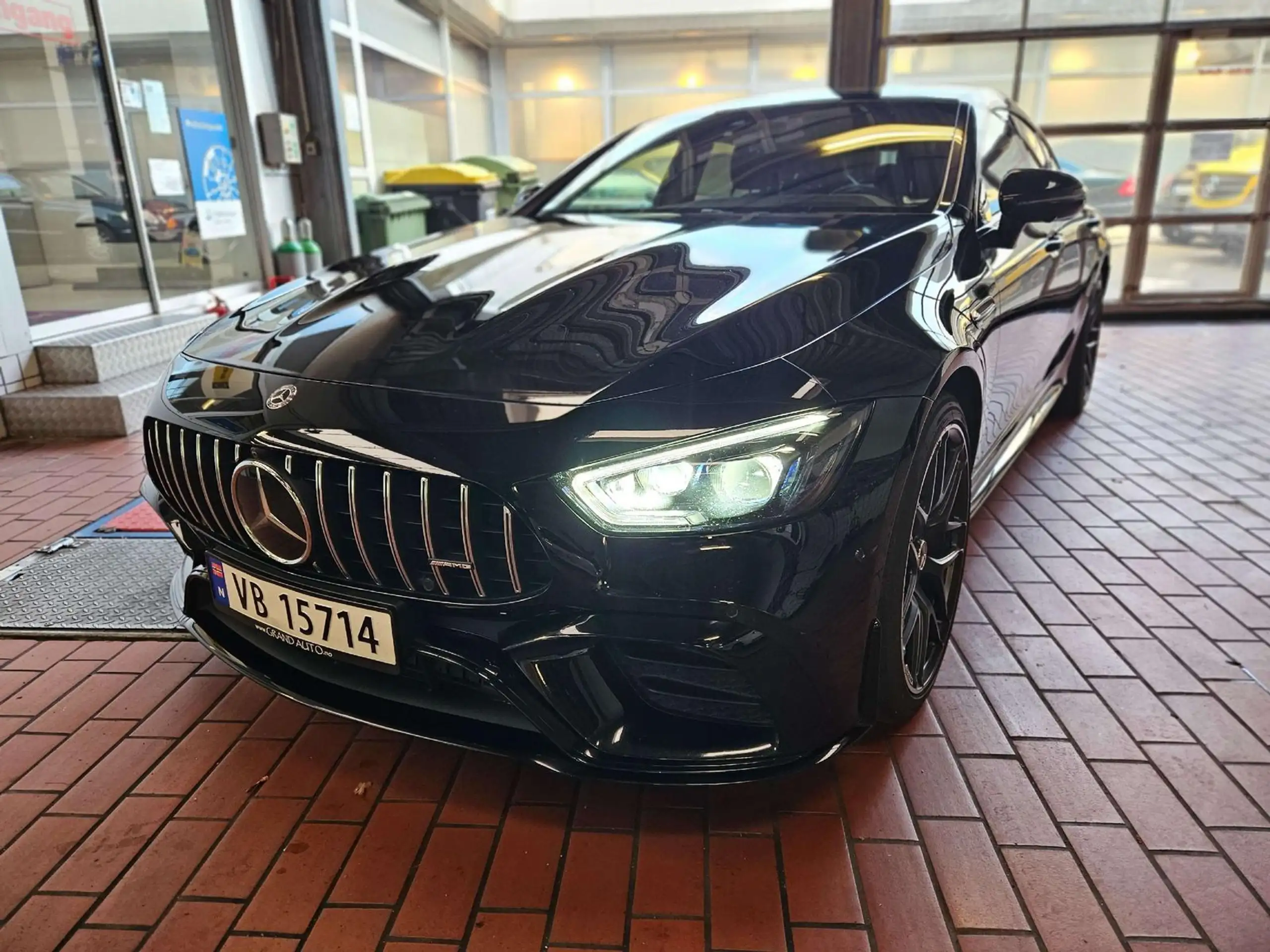 Mercedes-Benz - AMG GT