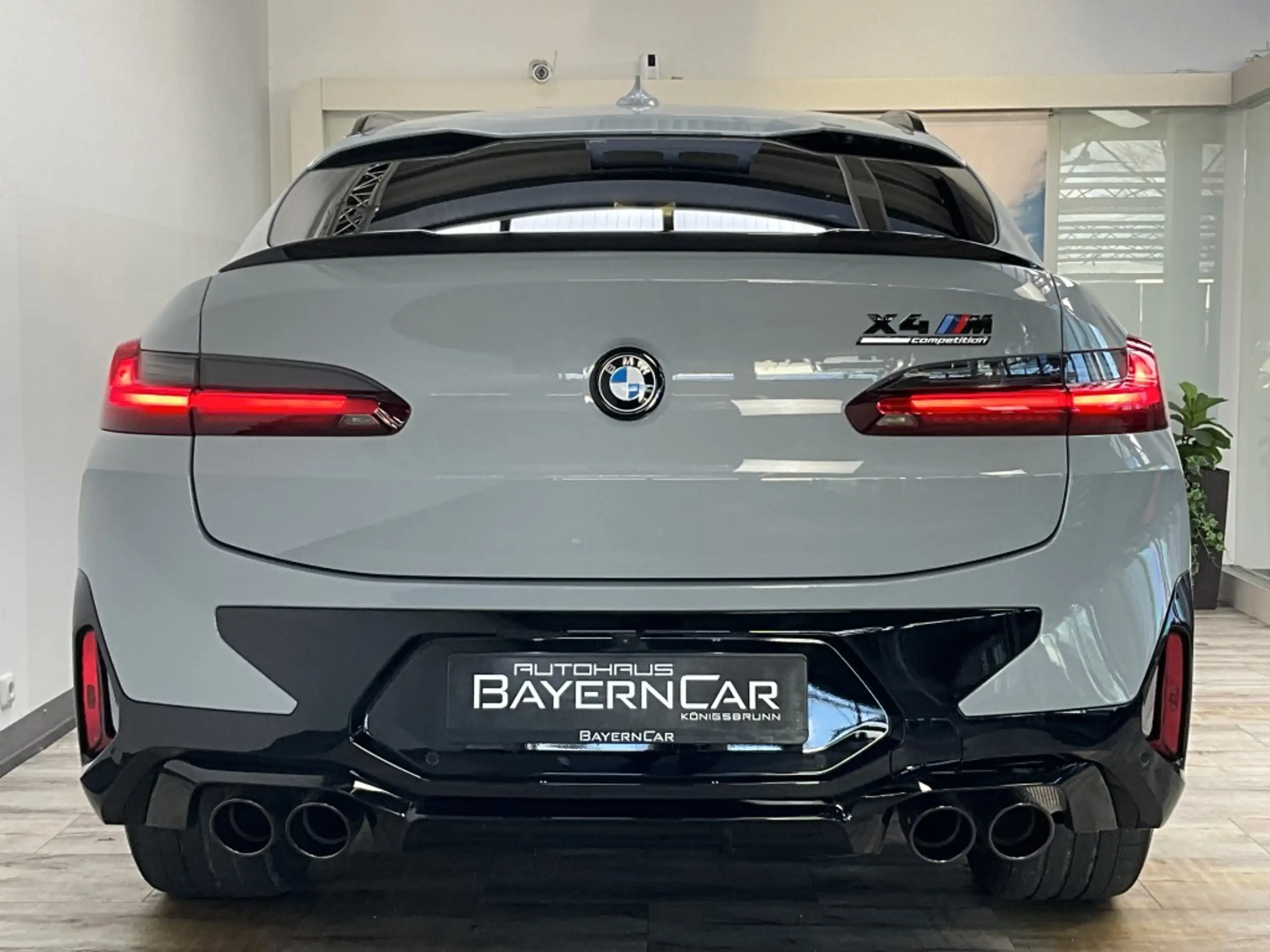 BMW - X4 M