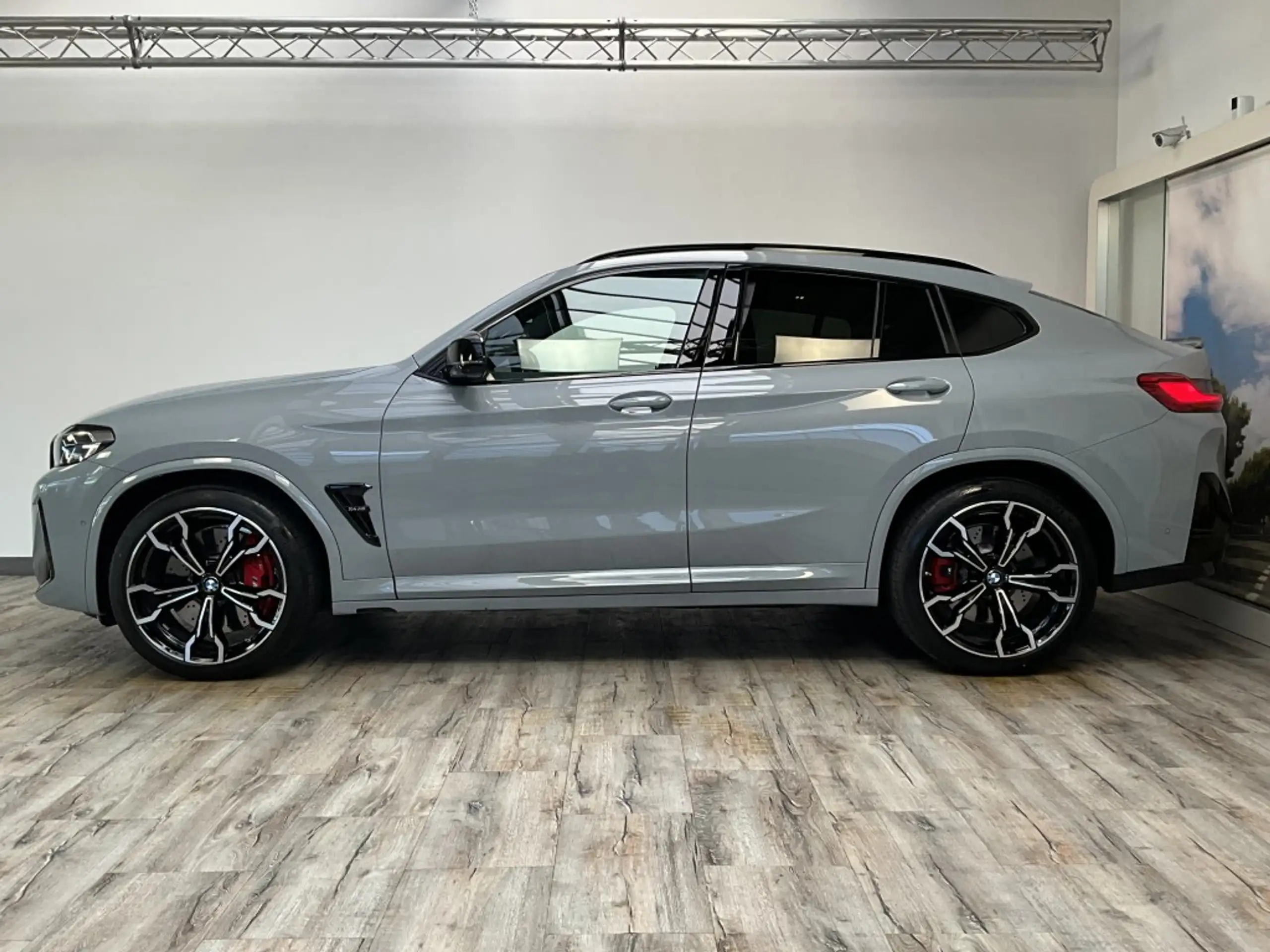 BMW - X4 M