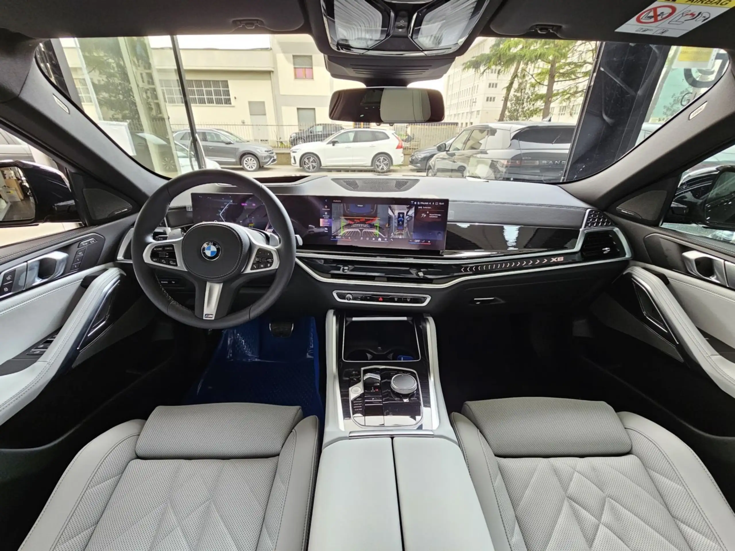 BMW - X6