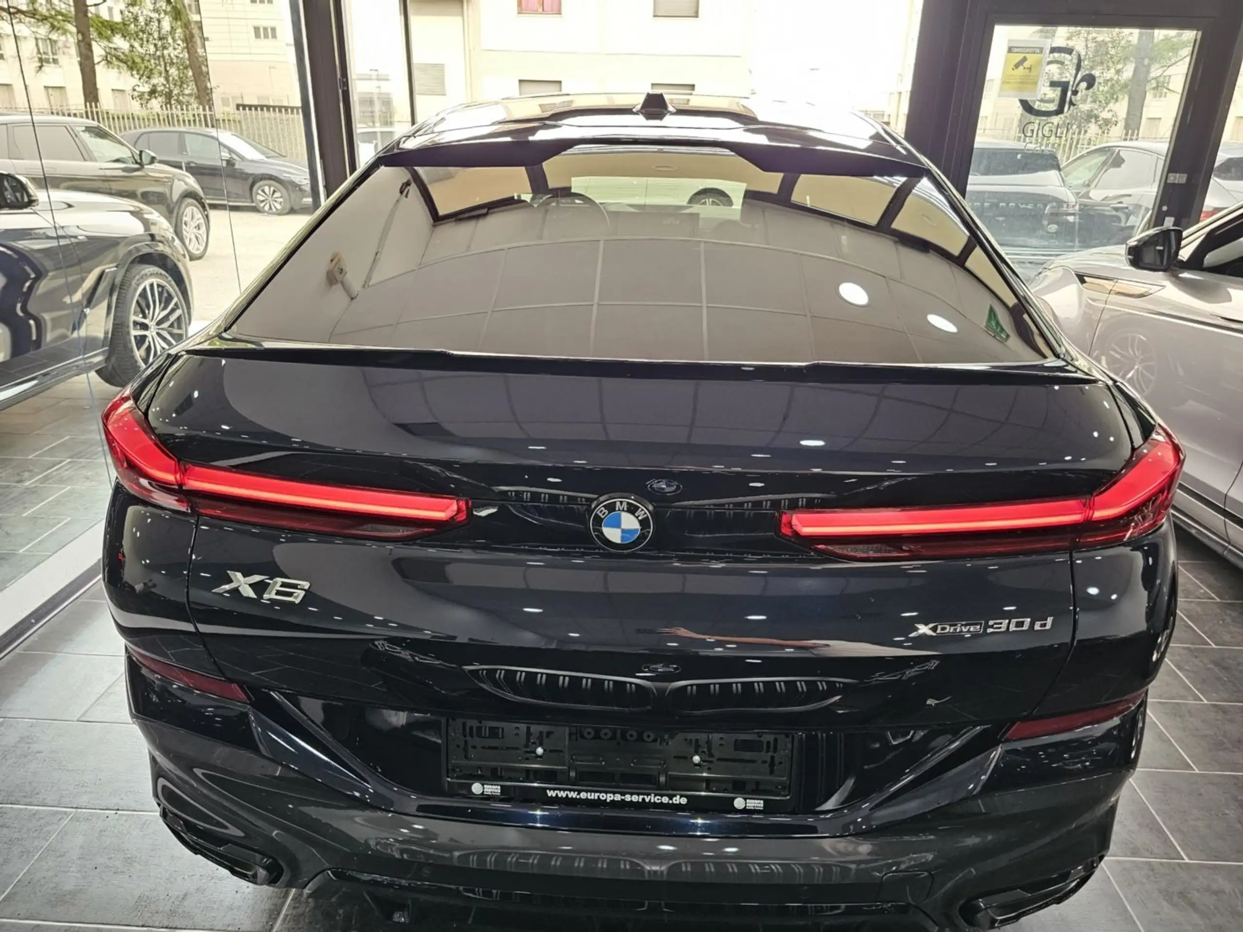 BMW - X6