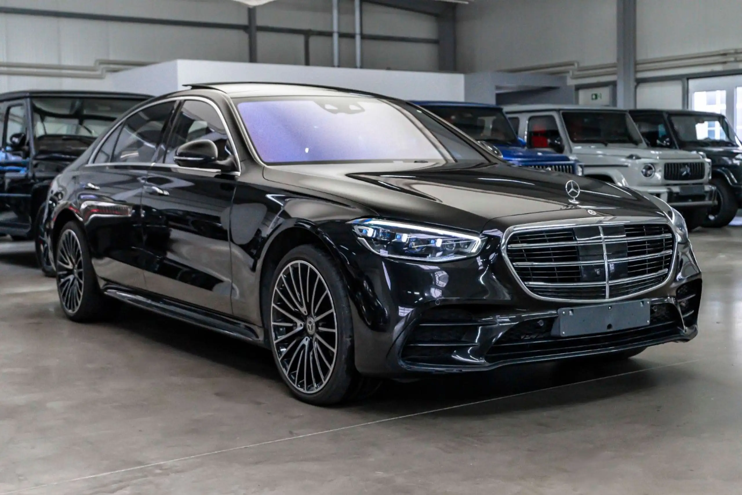 Mercedes-Benz - S 500