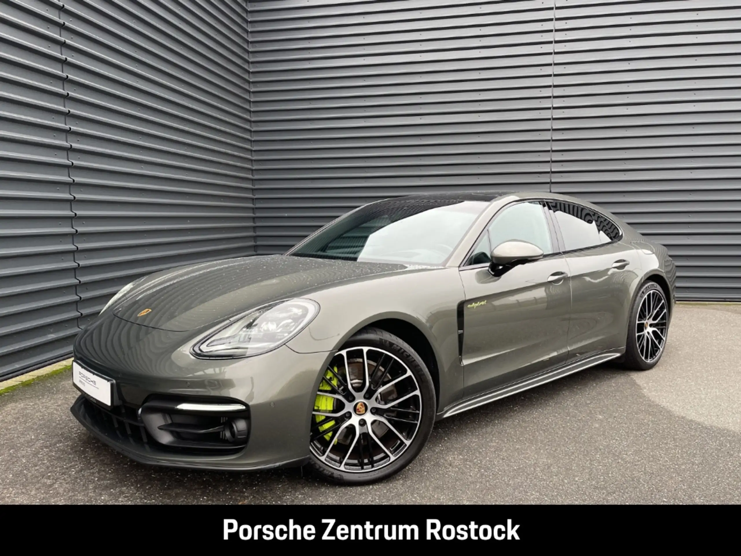 Porsche - Panamera