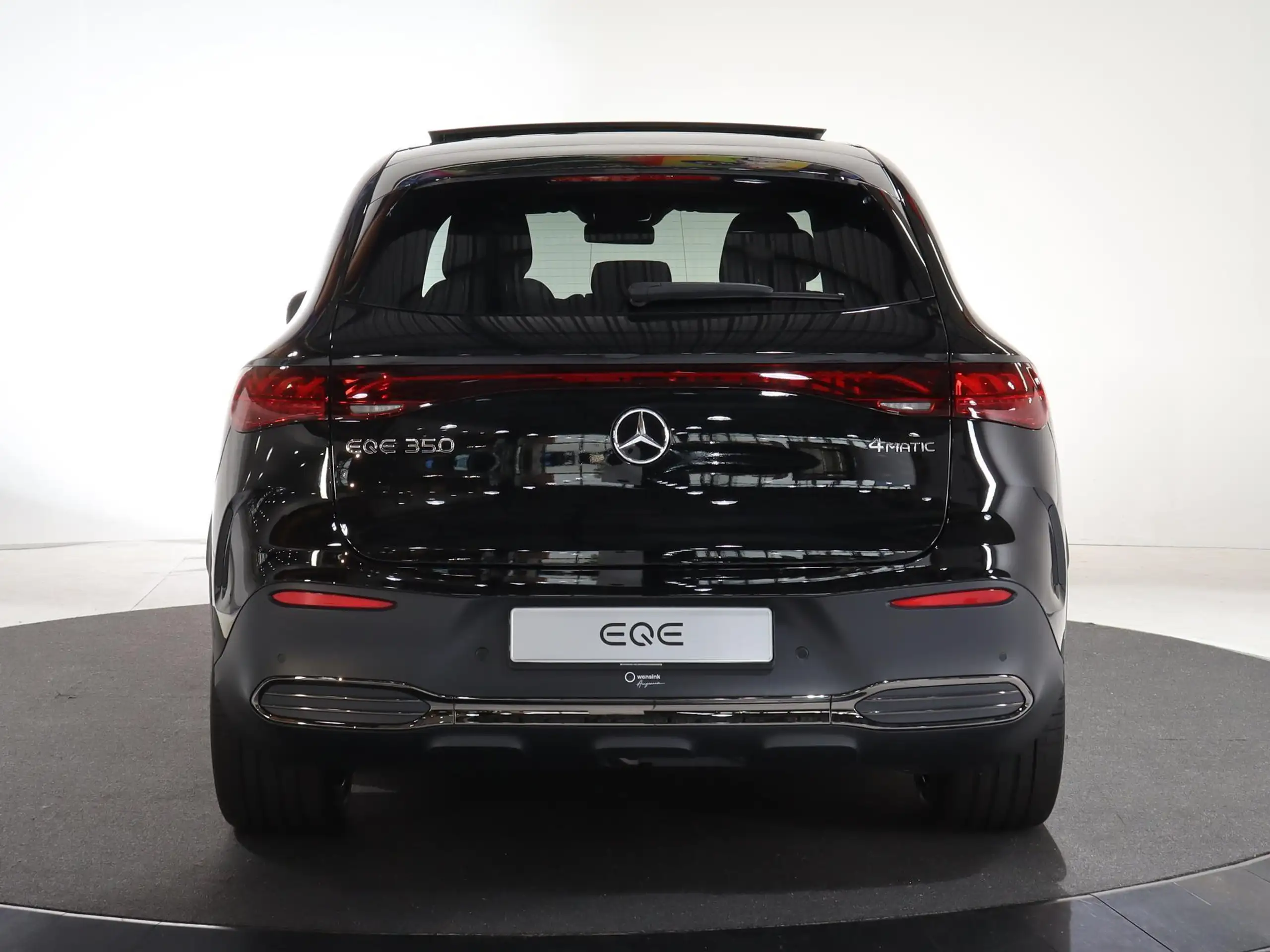 Mercedes-Benz - EQE SUV