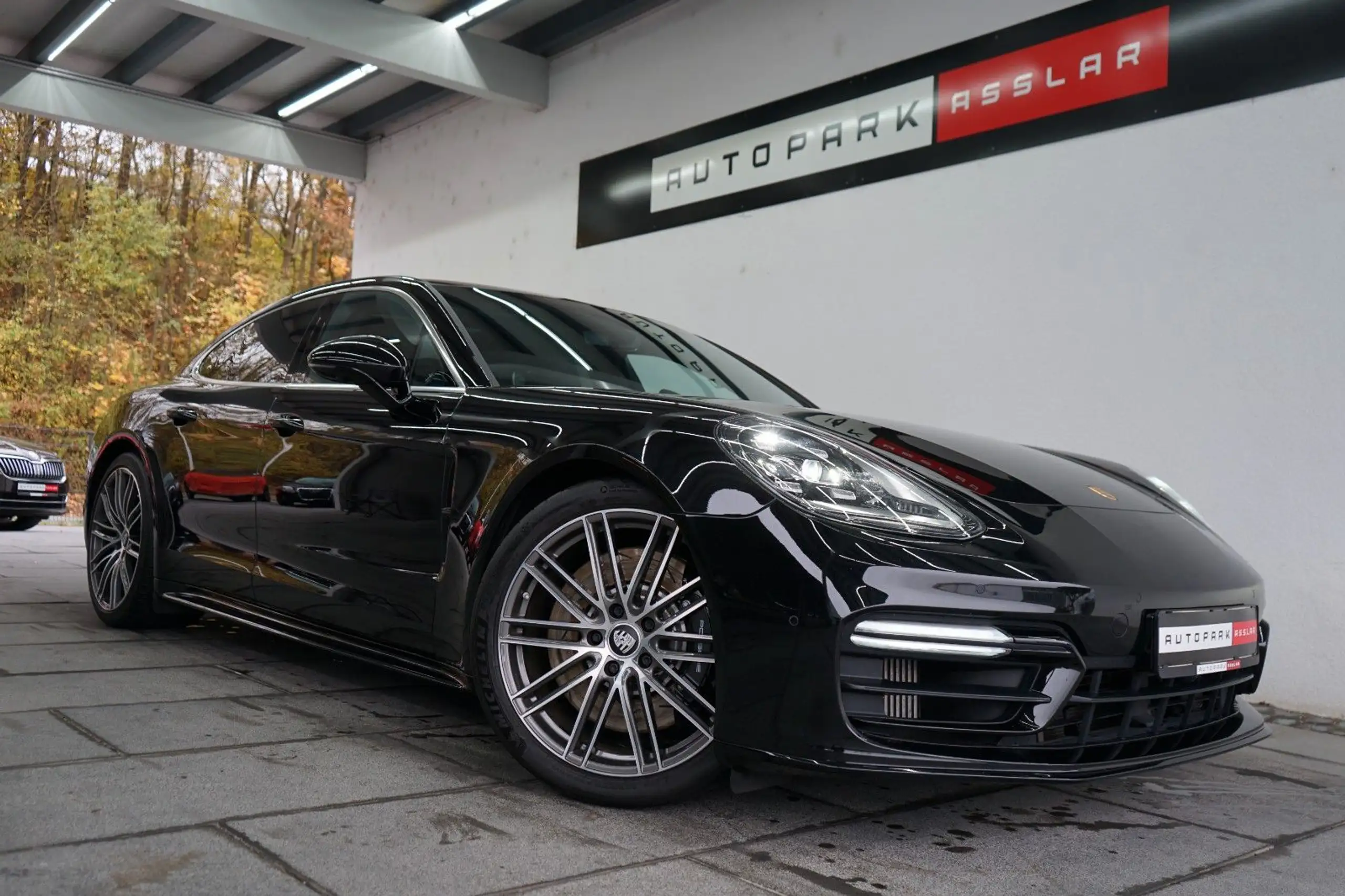 Porsche - Panamera