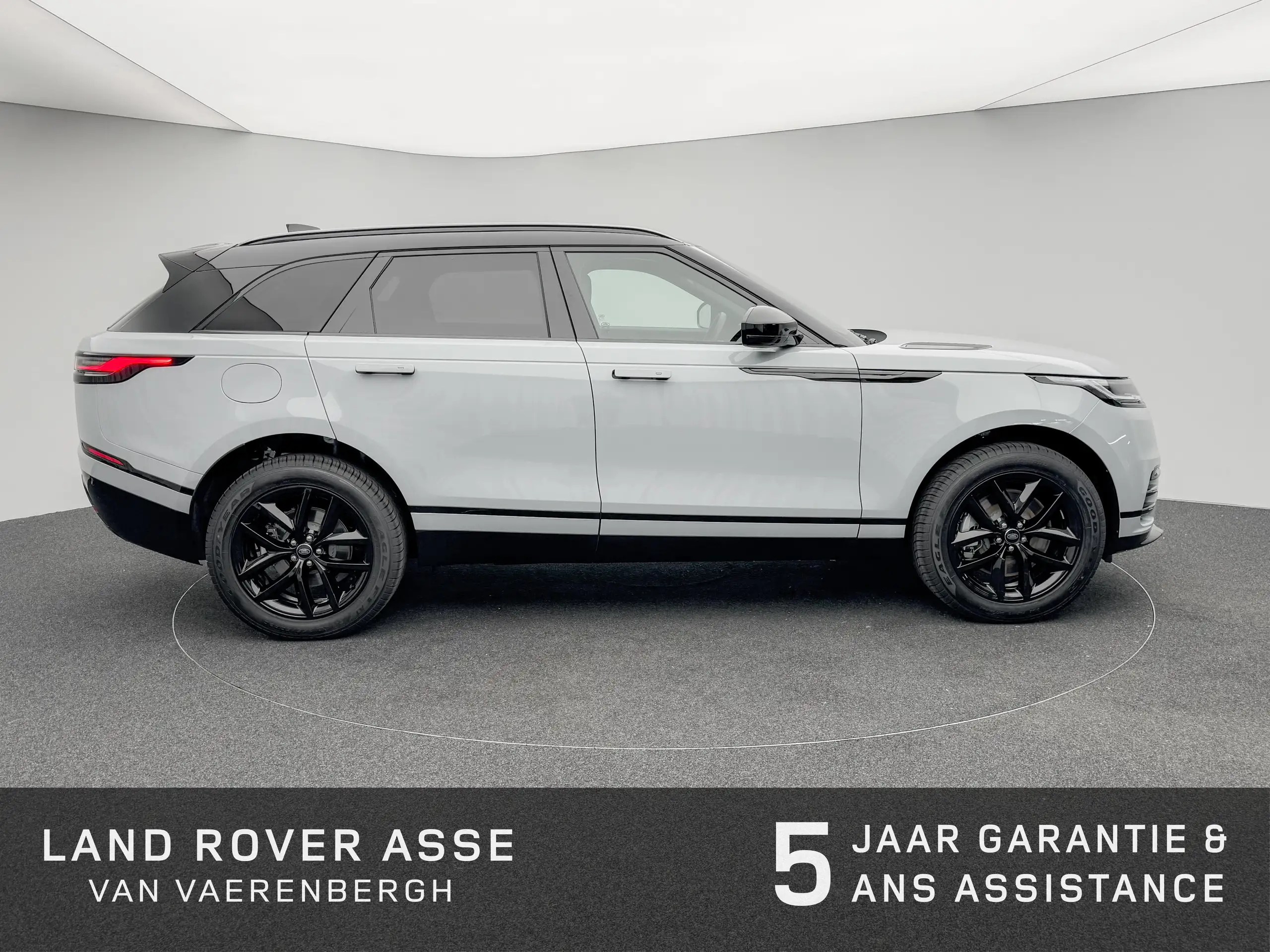 Land Rover - Range Rover Velar