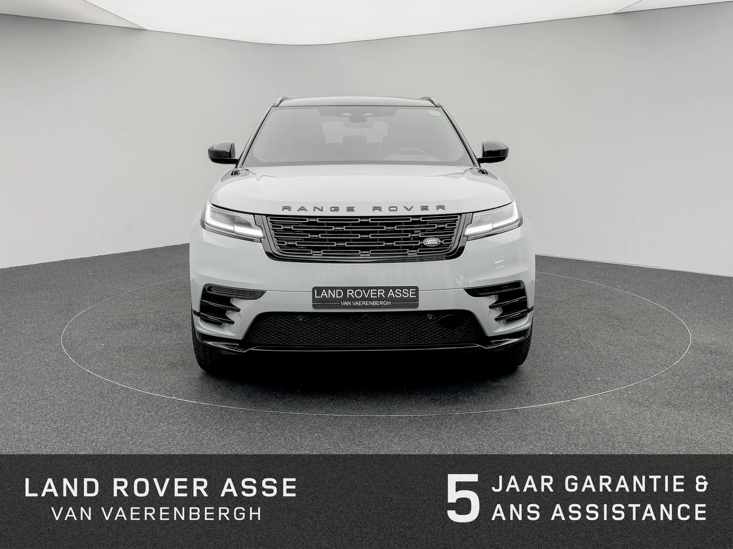 Land Rover - Range Rover Velar