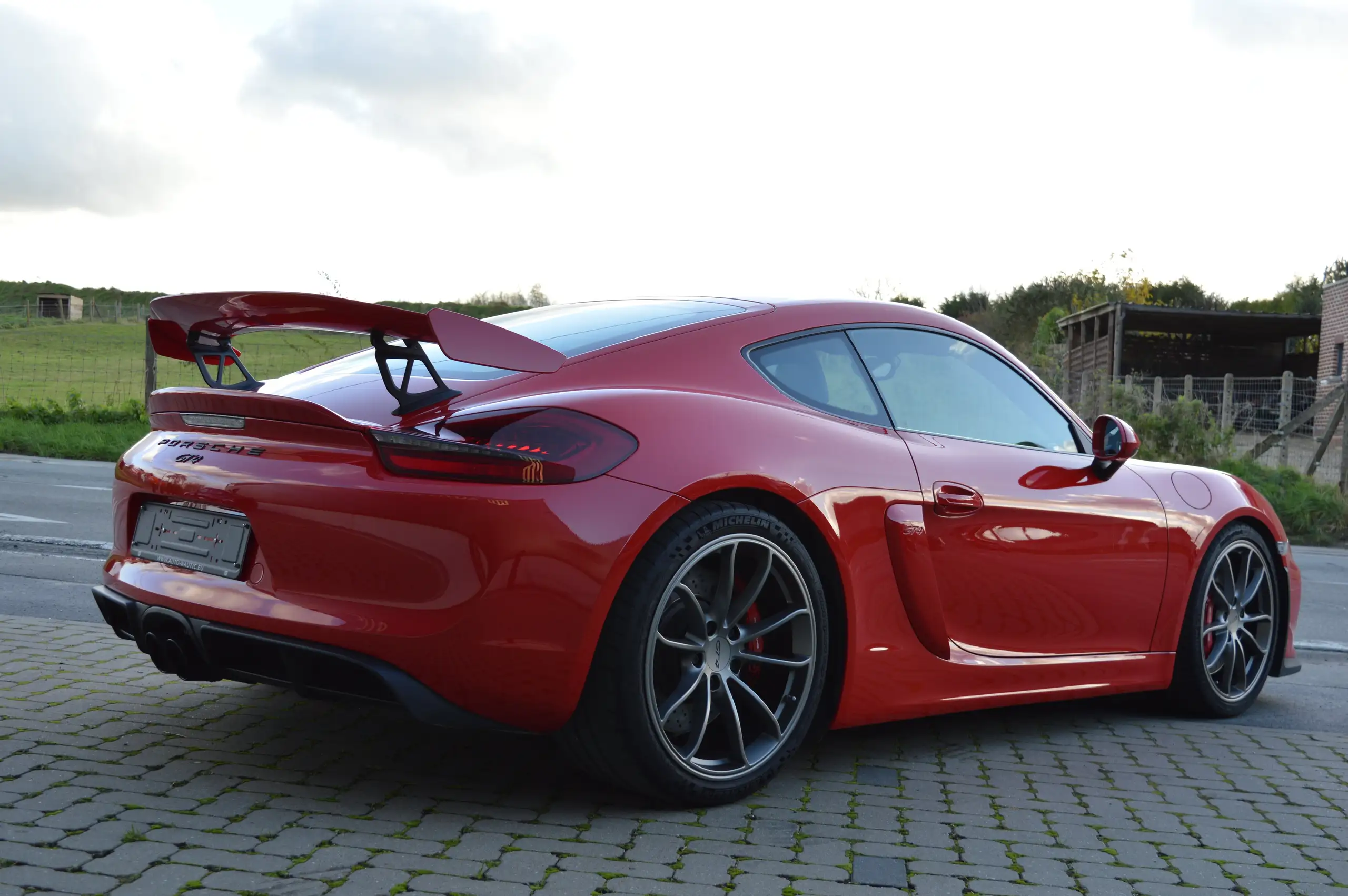 Porsche - Cayman