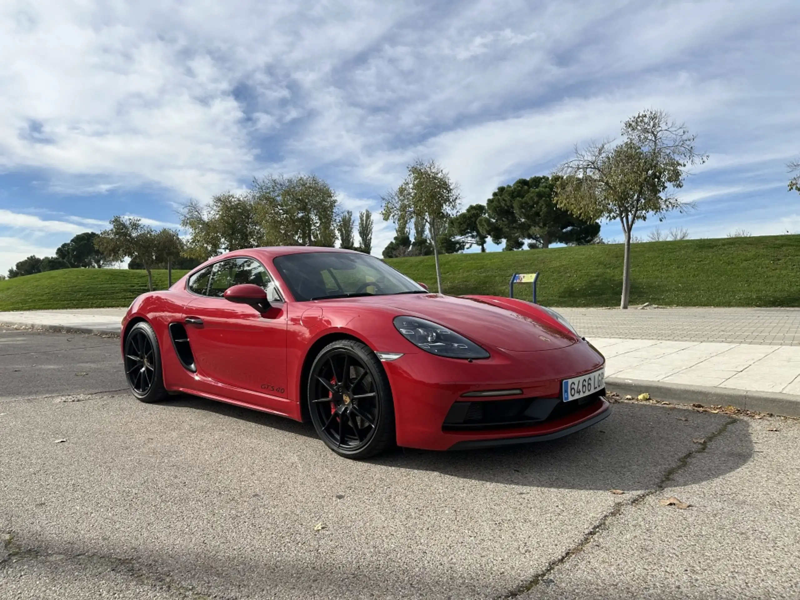 Porsche - Cayman