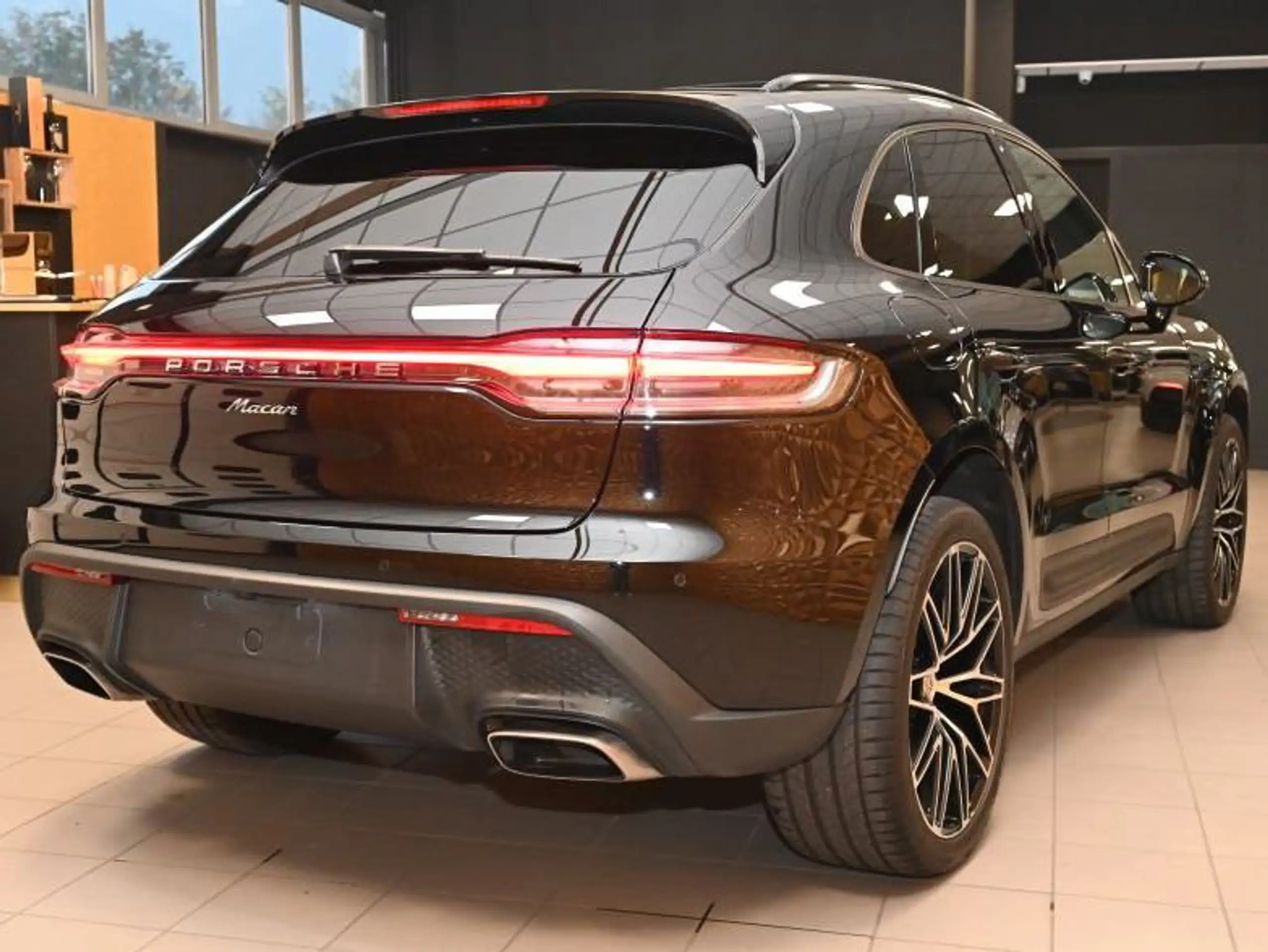 Porsche - Macan