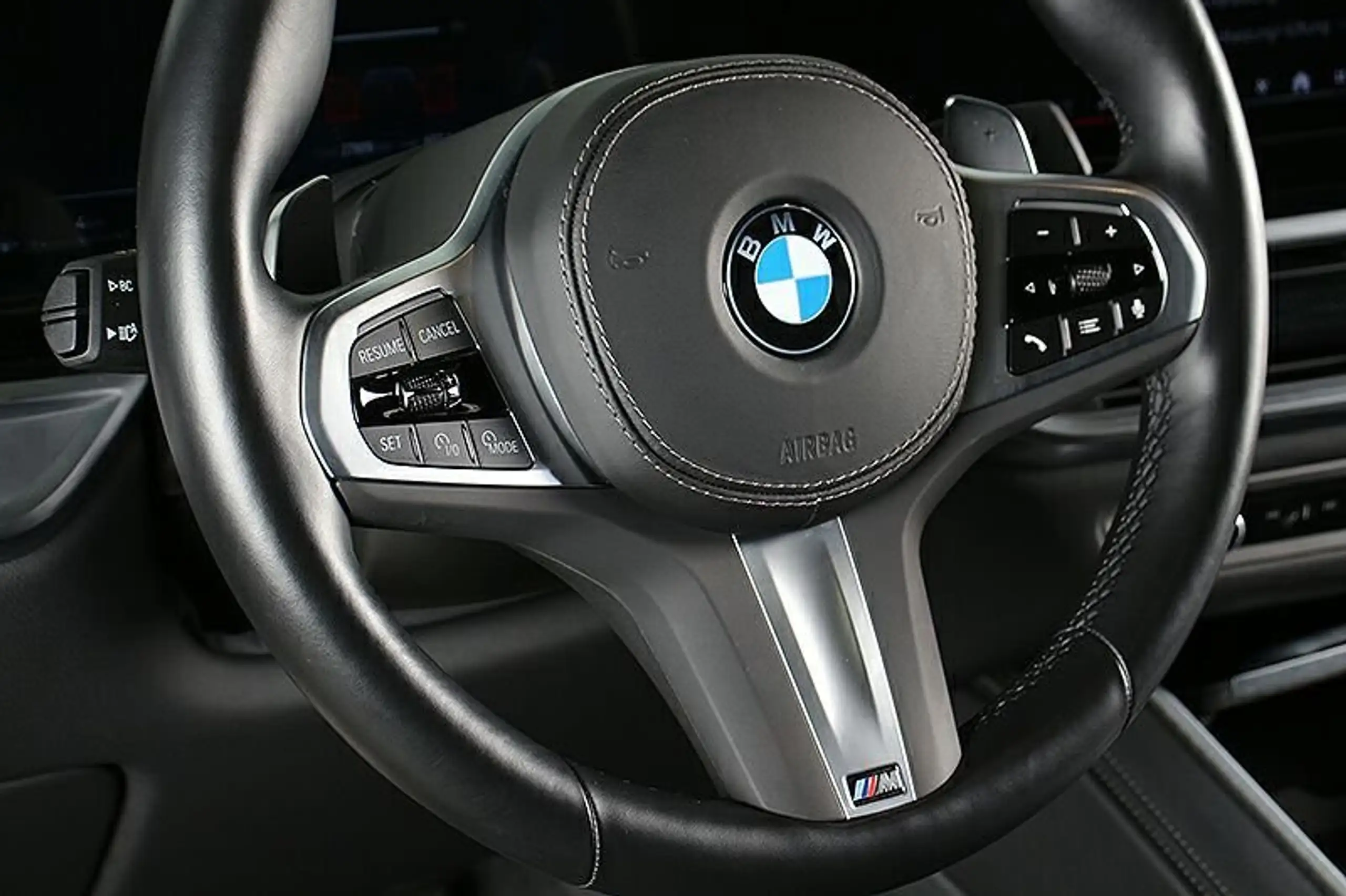 BMW - X6