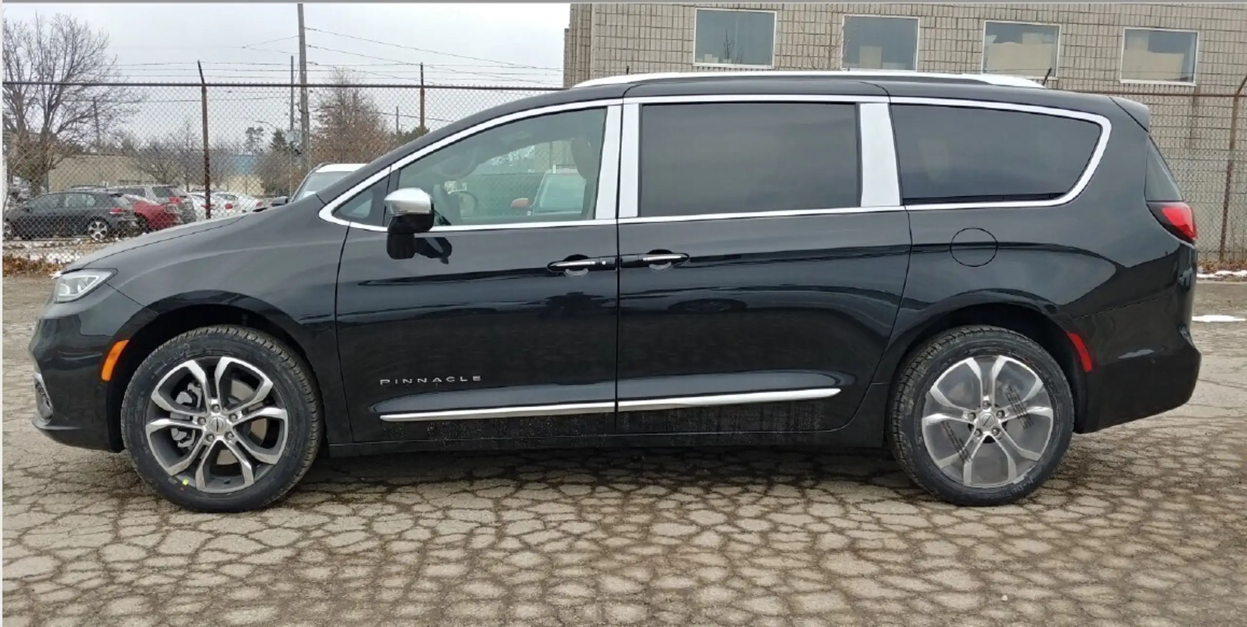 Chrysler - Pacifica