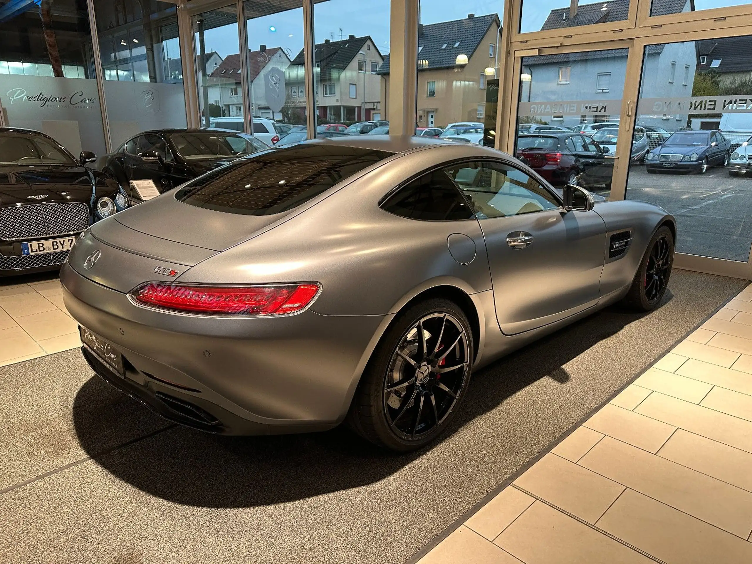 Mercedes-Benz - AMG GT