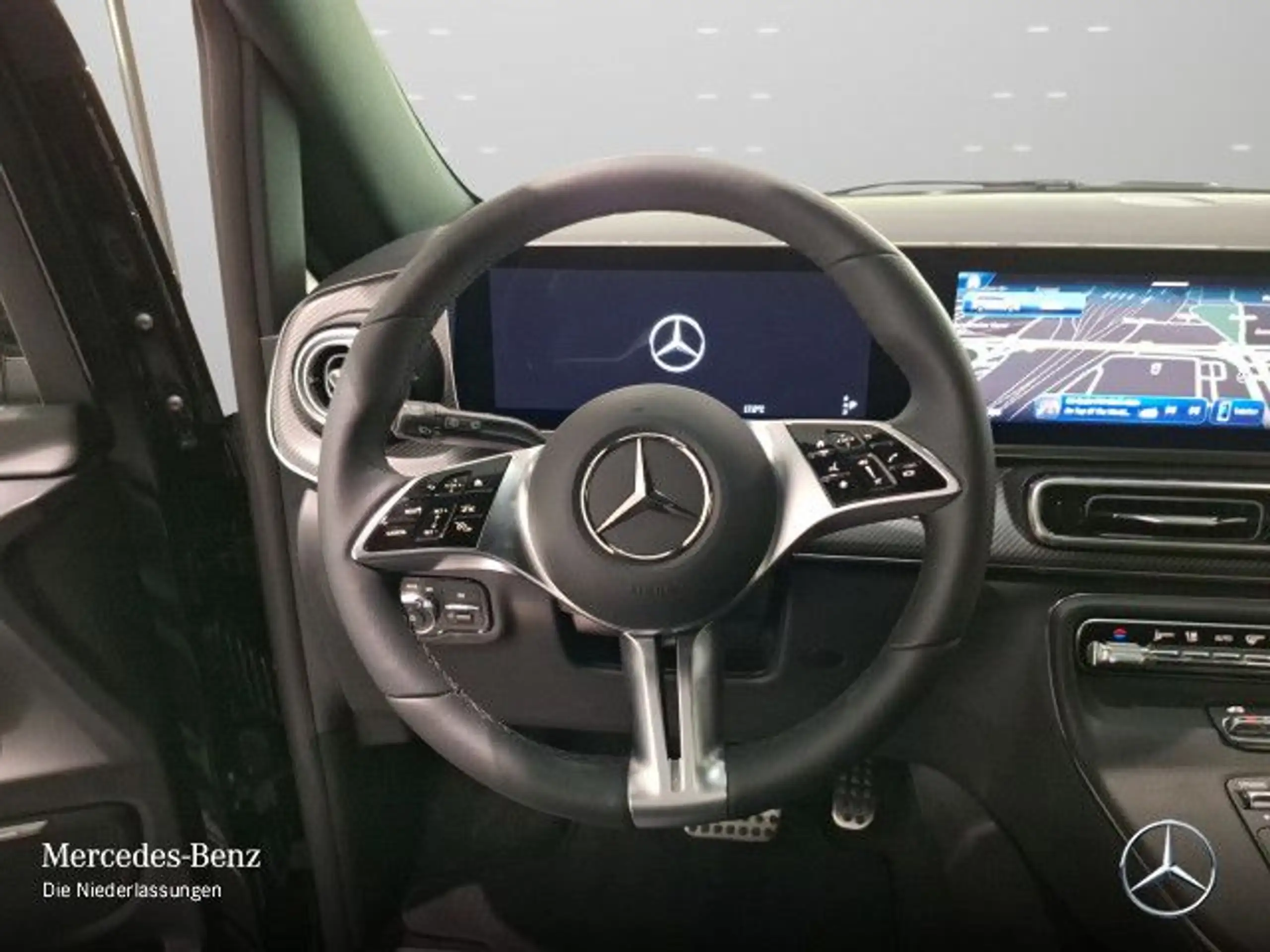 Mercedes-Benz - V 300