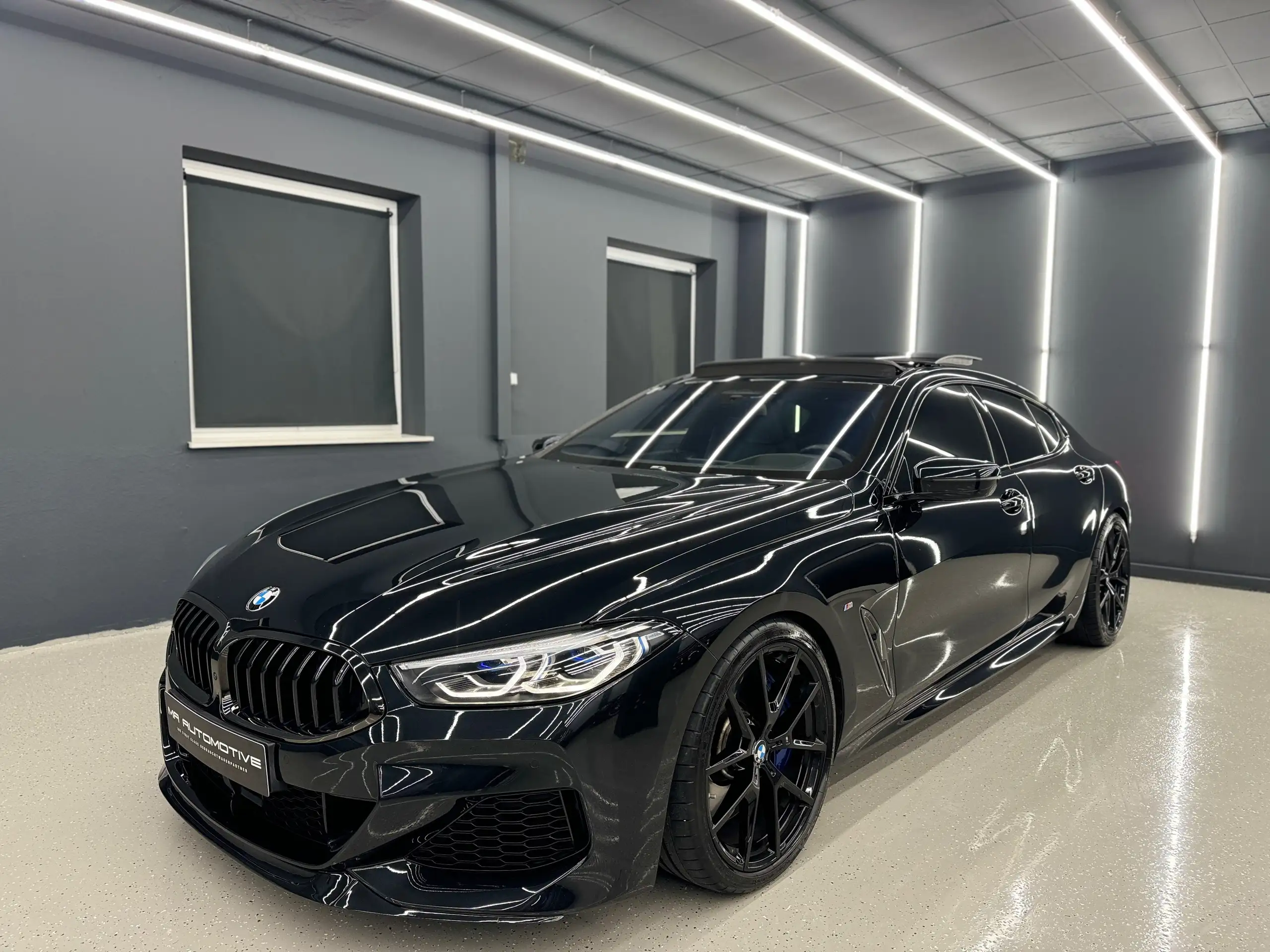 BMW - M850