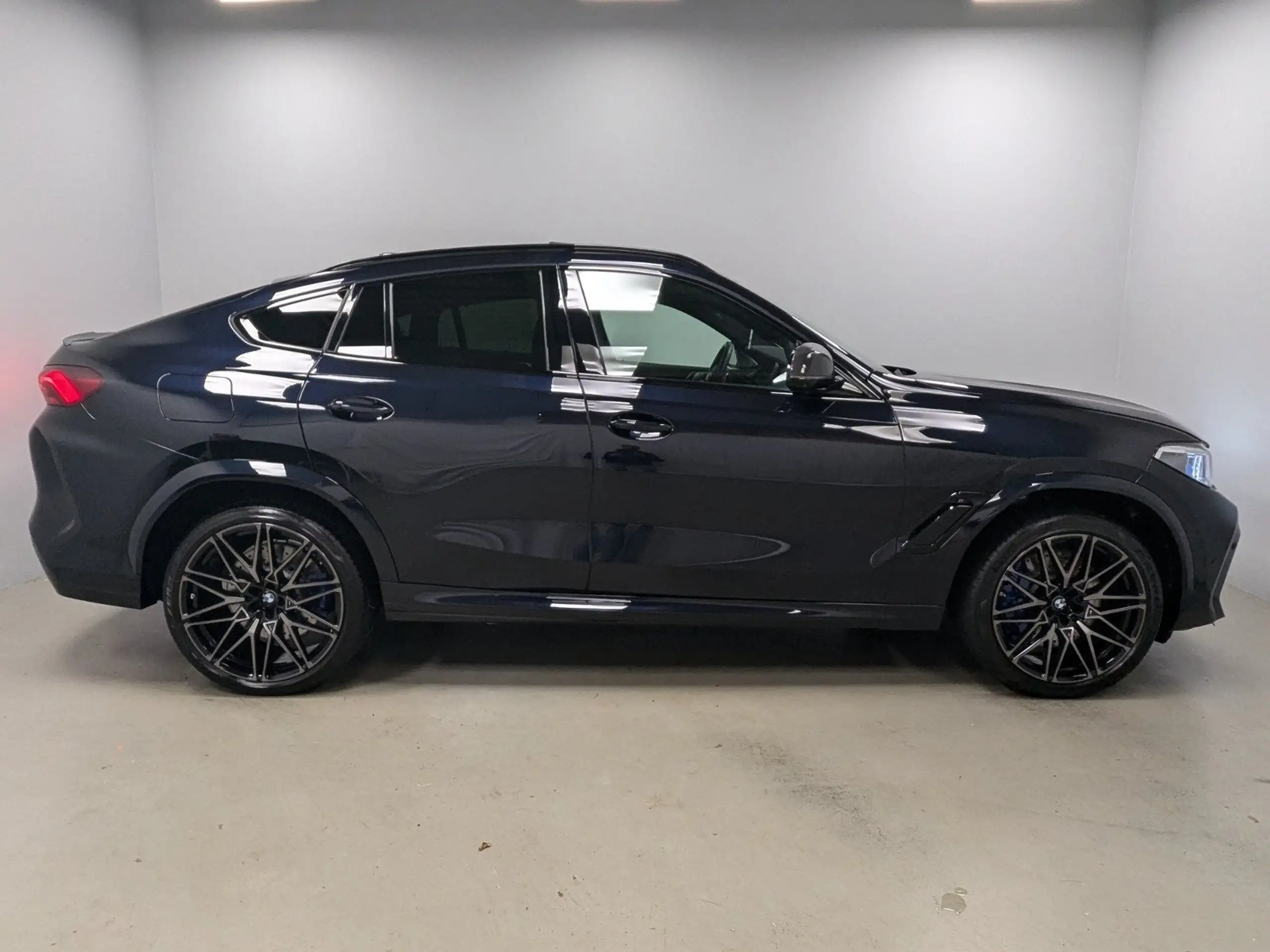 BMW - X6 M