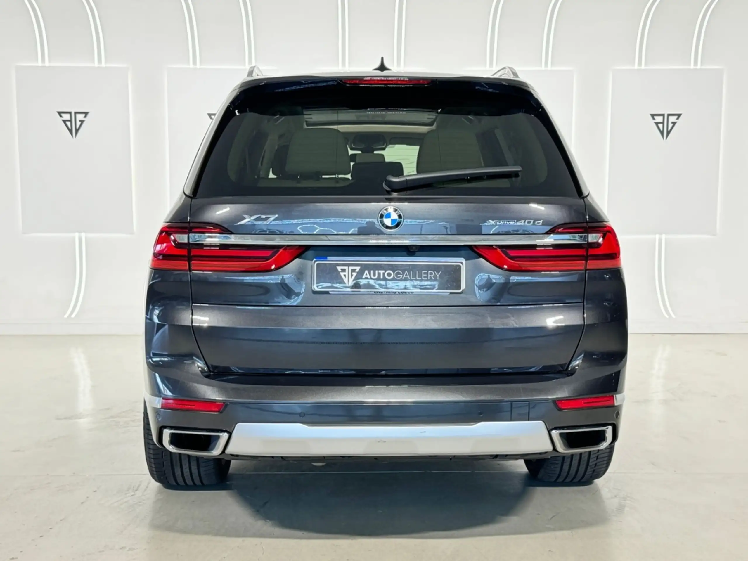 BMW - X7