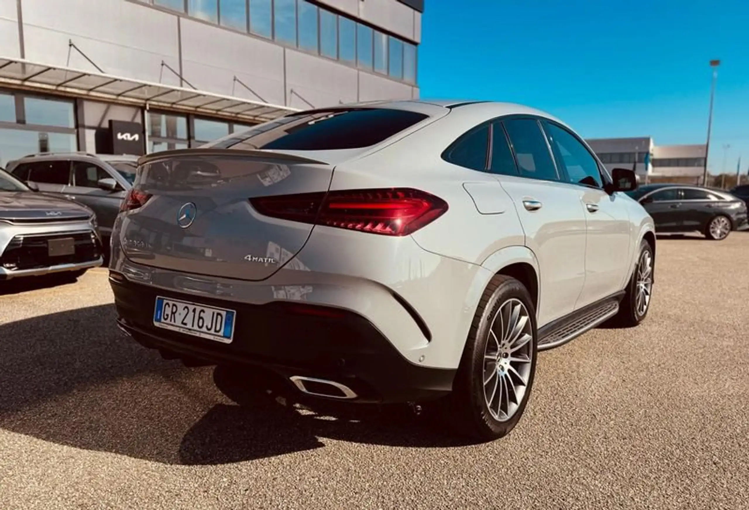 Mercedes-Benz - GLE 350